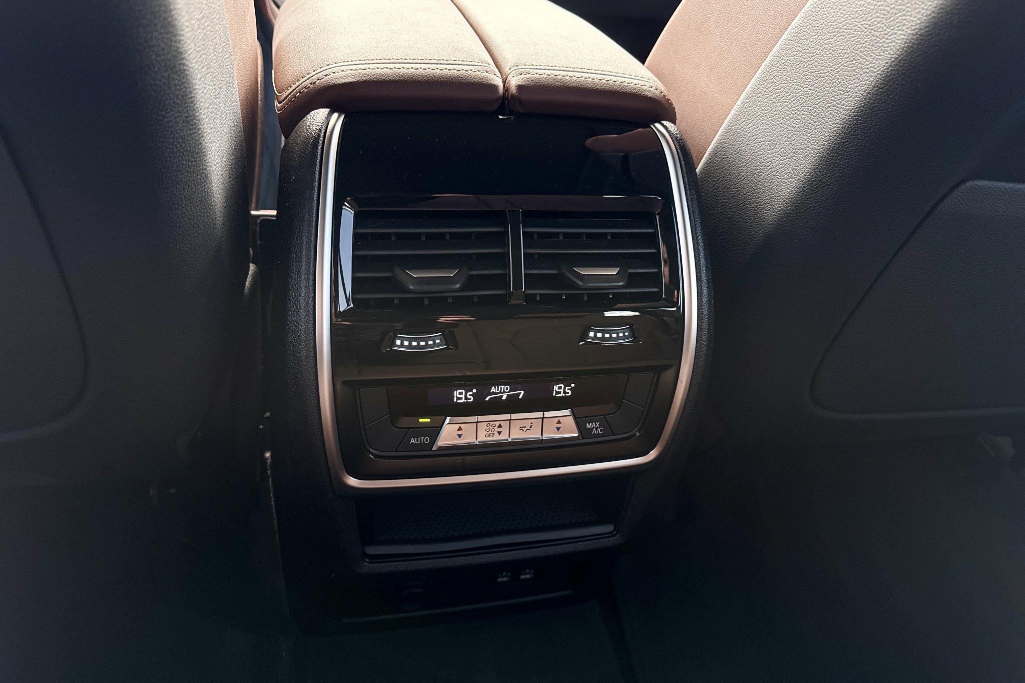 Foto van BMW X5 Xdrive50e