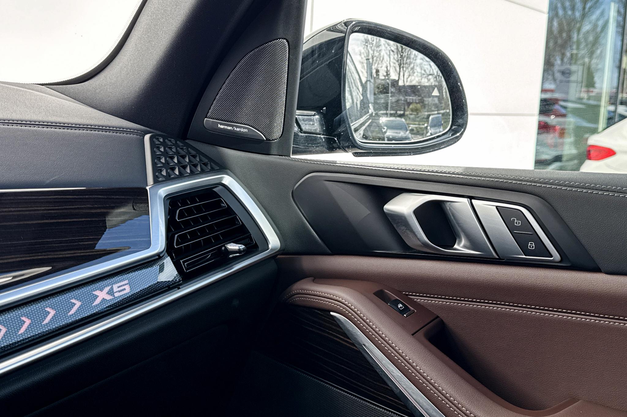 Foto van BMW X5 Xdrive50e