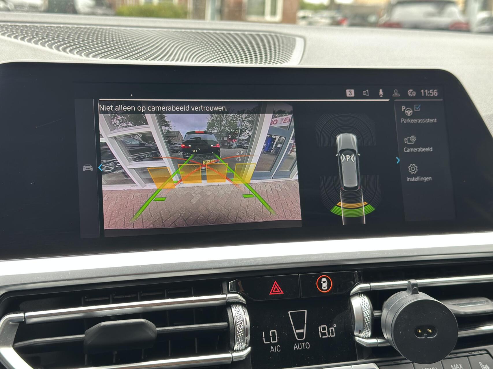 Foto van BMW 330e