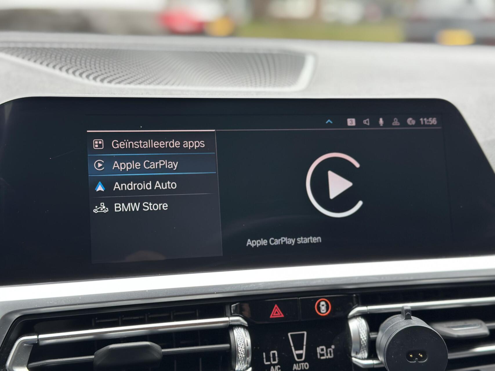 Foto van BMW 330e