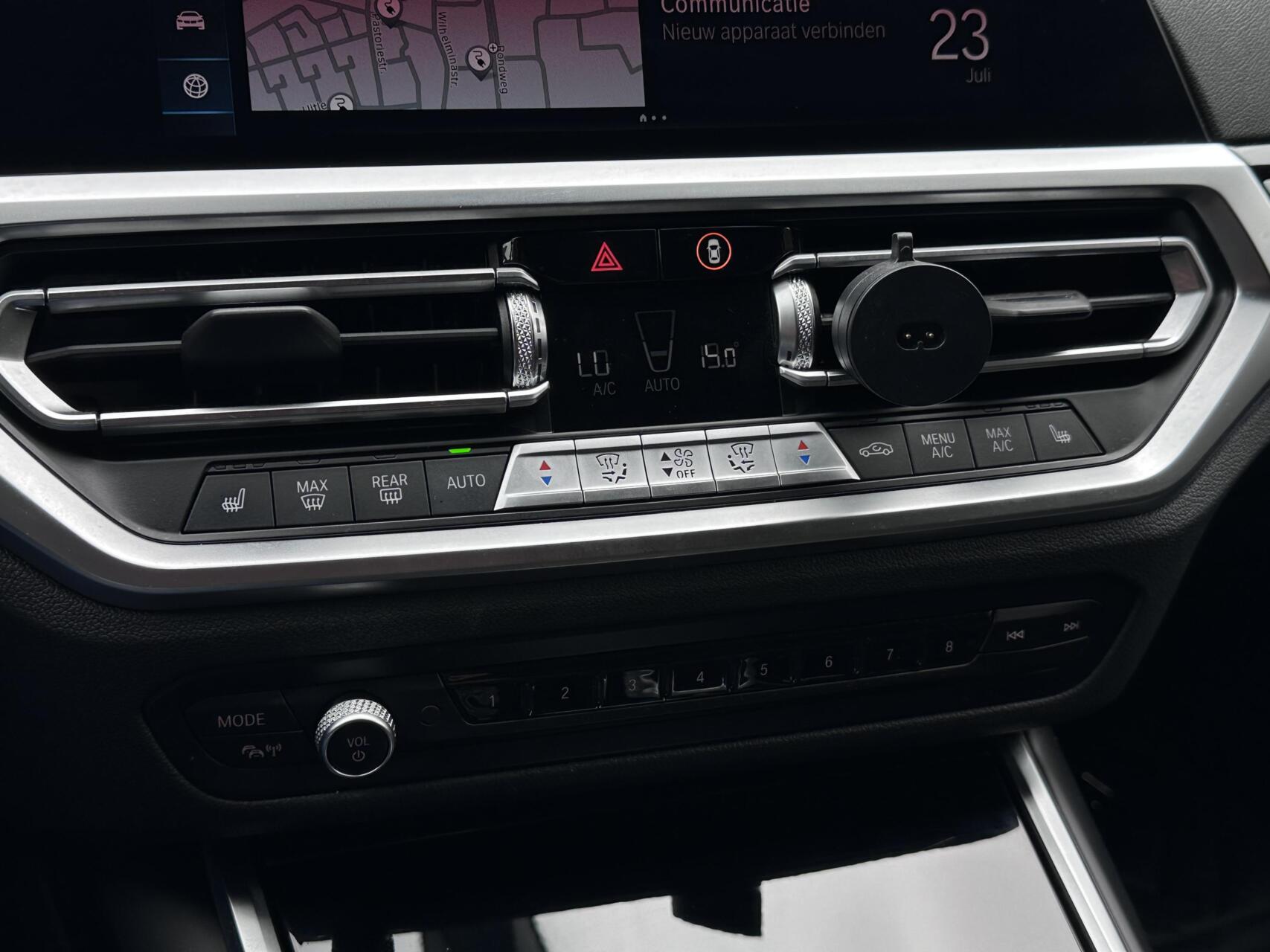 Foto van BMW 330e