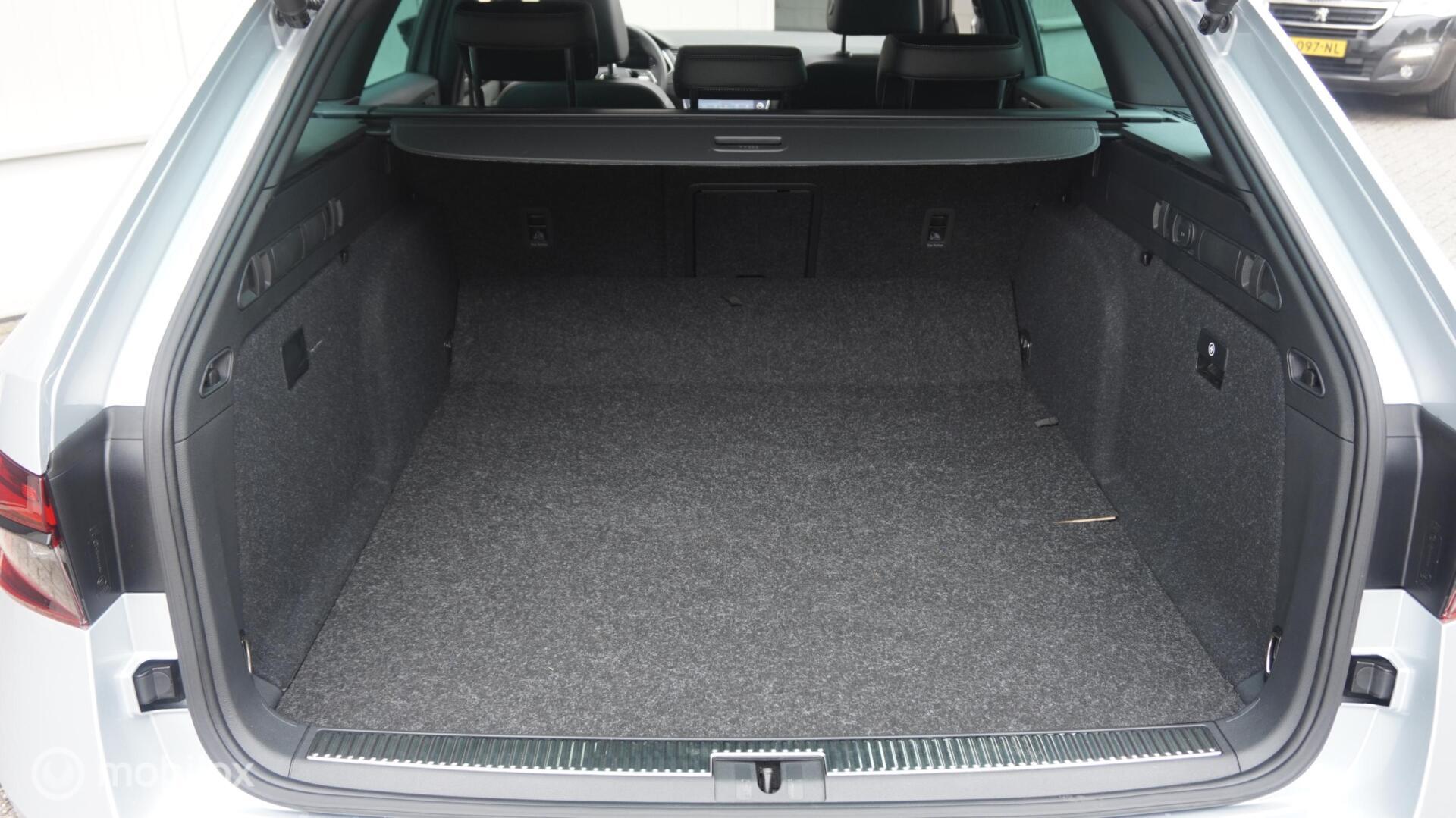 Foto van Skoda Superb Combi