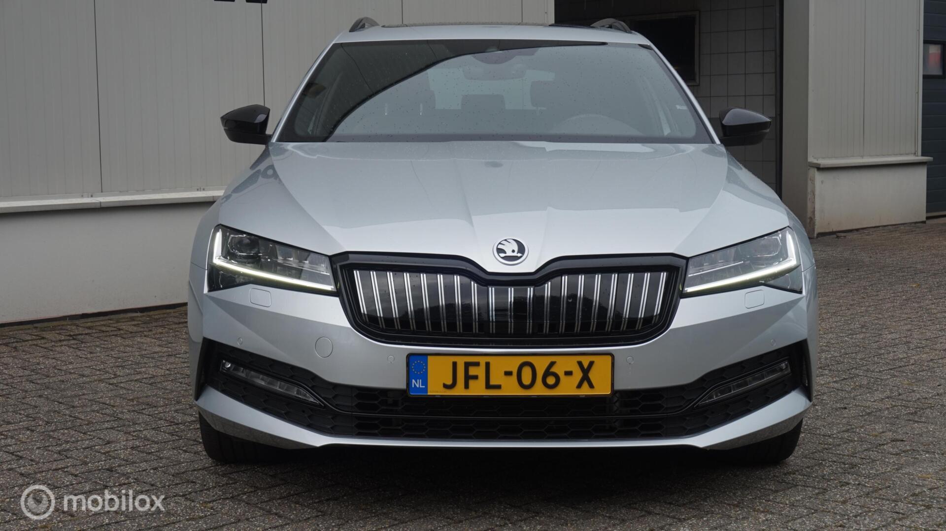 Foto van Skoda Superb Combi