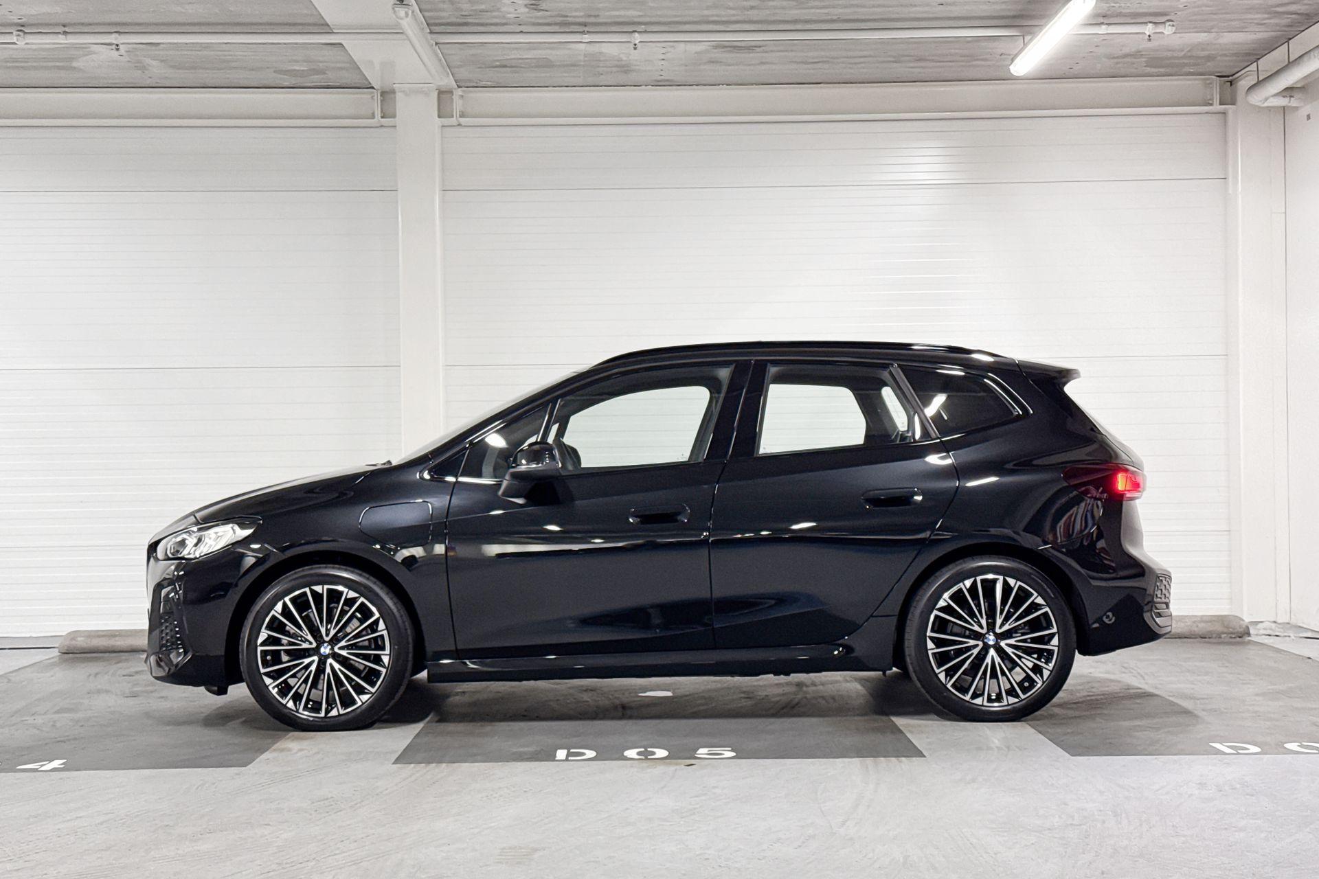 Foto van BMW 230e xDrive Active Tourer
