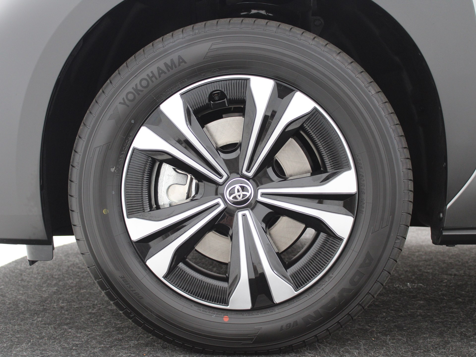 Foto van Toyota Toyota Bz4x