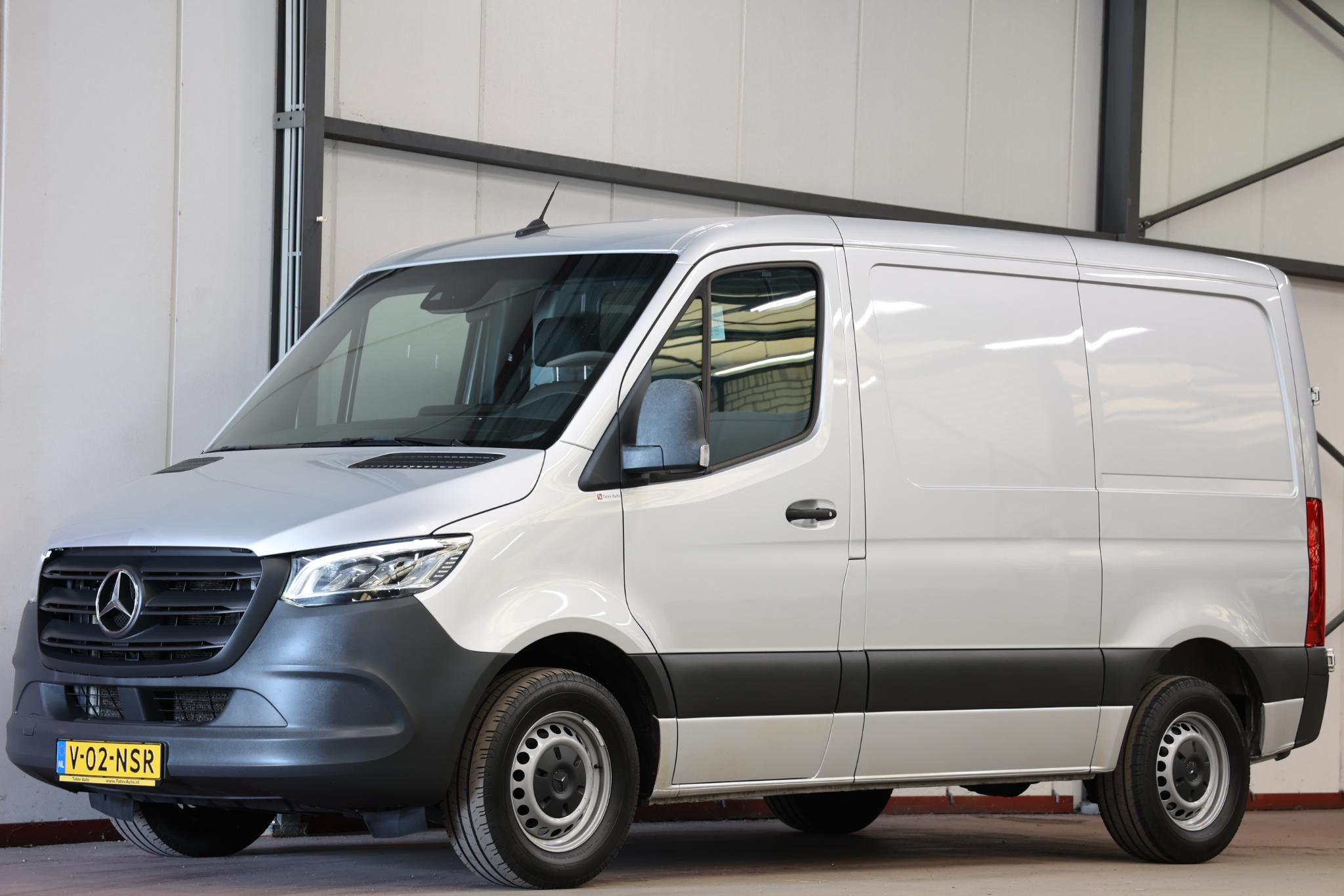 Mercedes-Benz Sprinter 317 1.9 CDI L1H1 170PK 2000KG TREKVERMOGEN 2021 - voorkant