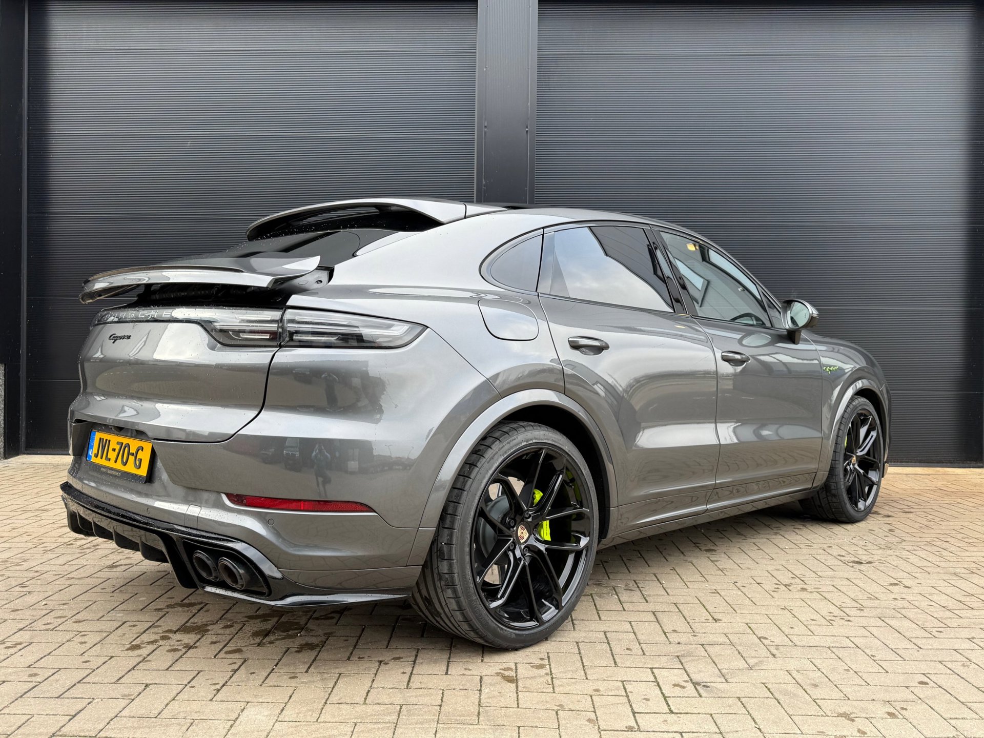 Foto van Porsche Cayenne E-hybrid