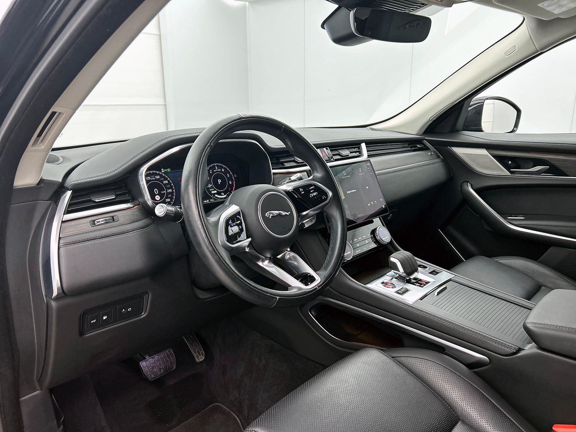 Foto van Jaguar Jaguar F-pace