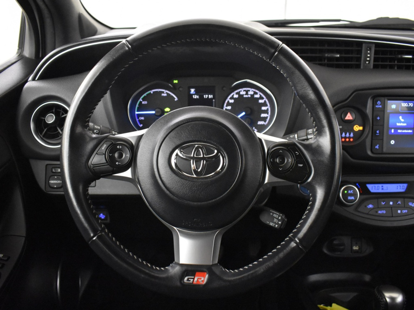 Foto van Toyota Toyota Yaris Hybrid
