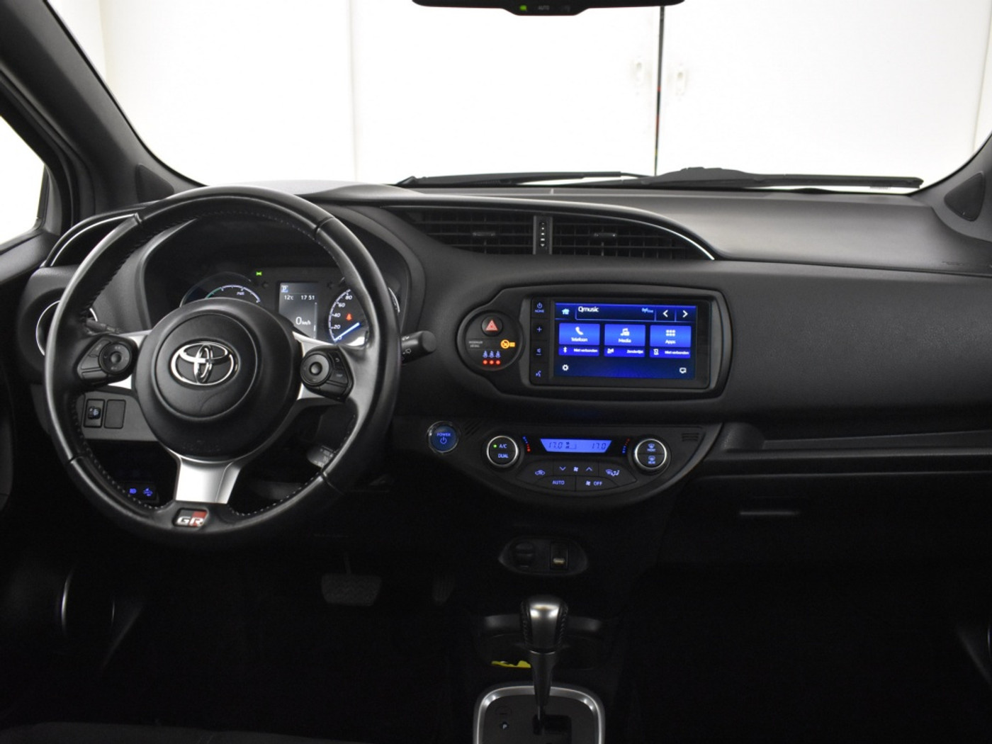 Foto van Toyota Toyota Yaris Hybrid