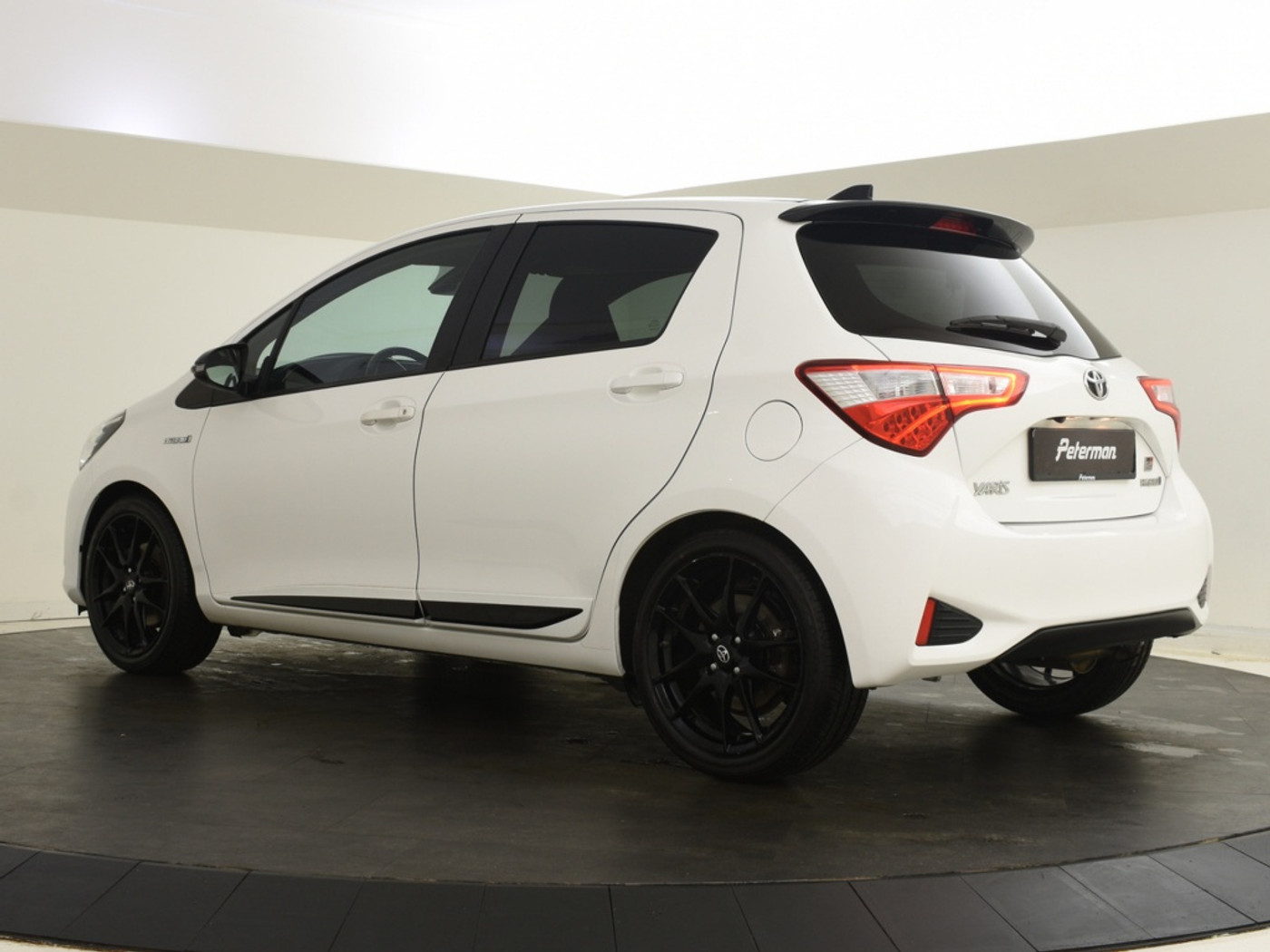 Foto van Toyota Toyota Yaris Hybrid