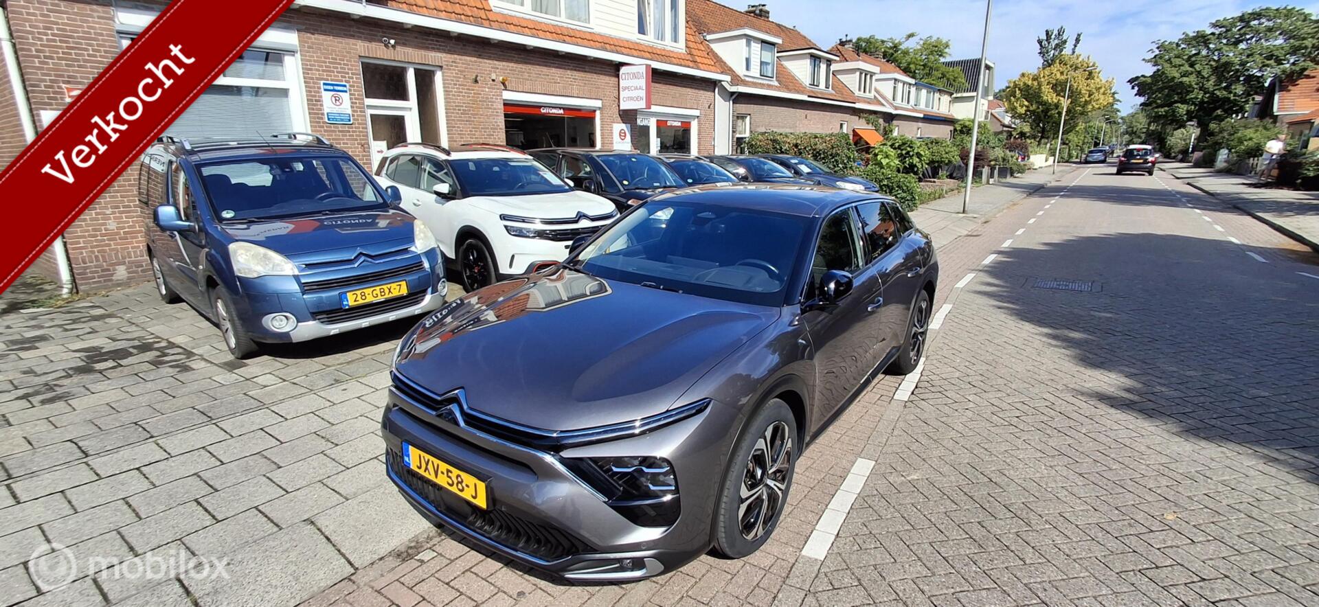 Citroen C5 X 1.6 PureTech Business Plus 2022 - voorkant