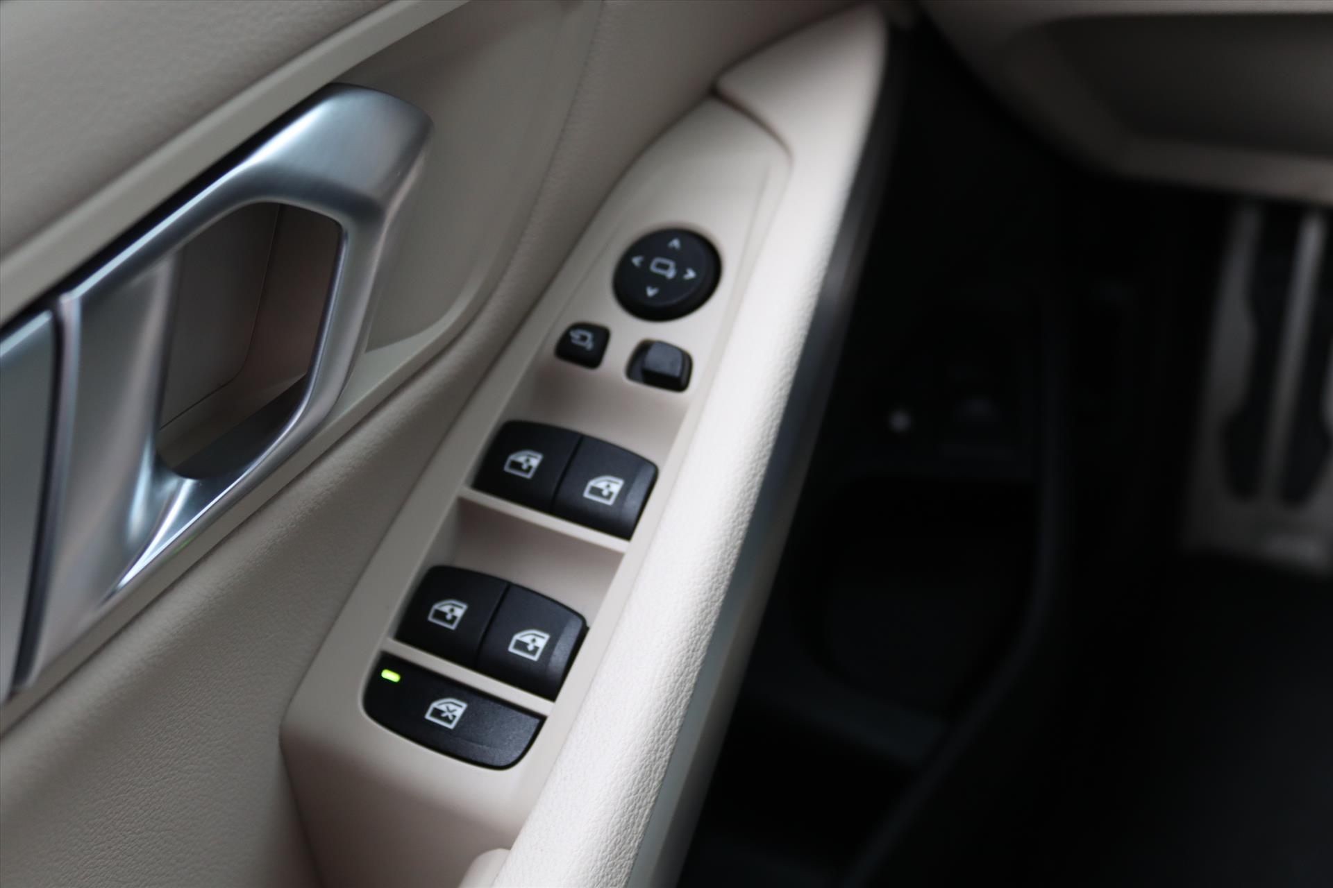 Foto van BMW 330e xDrive