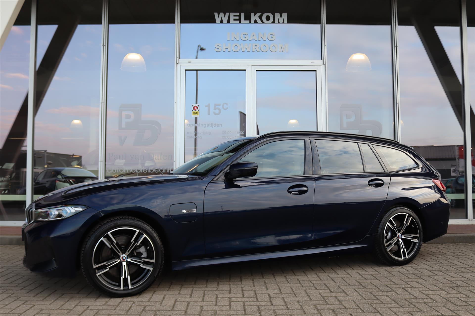 Foto van BMW 330e xDrive