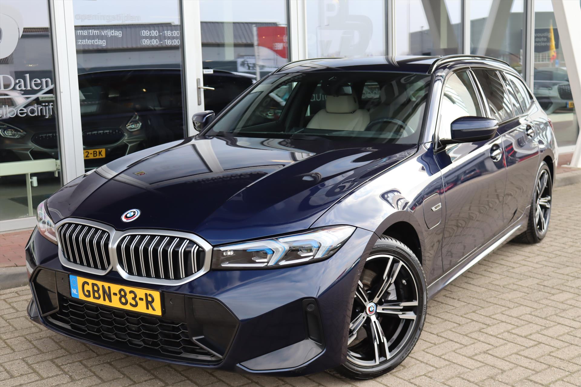 Foto van BMW 330e xDrive