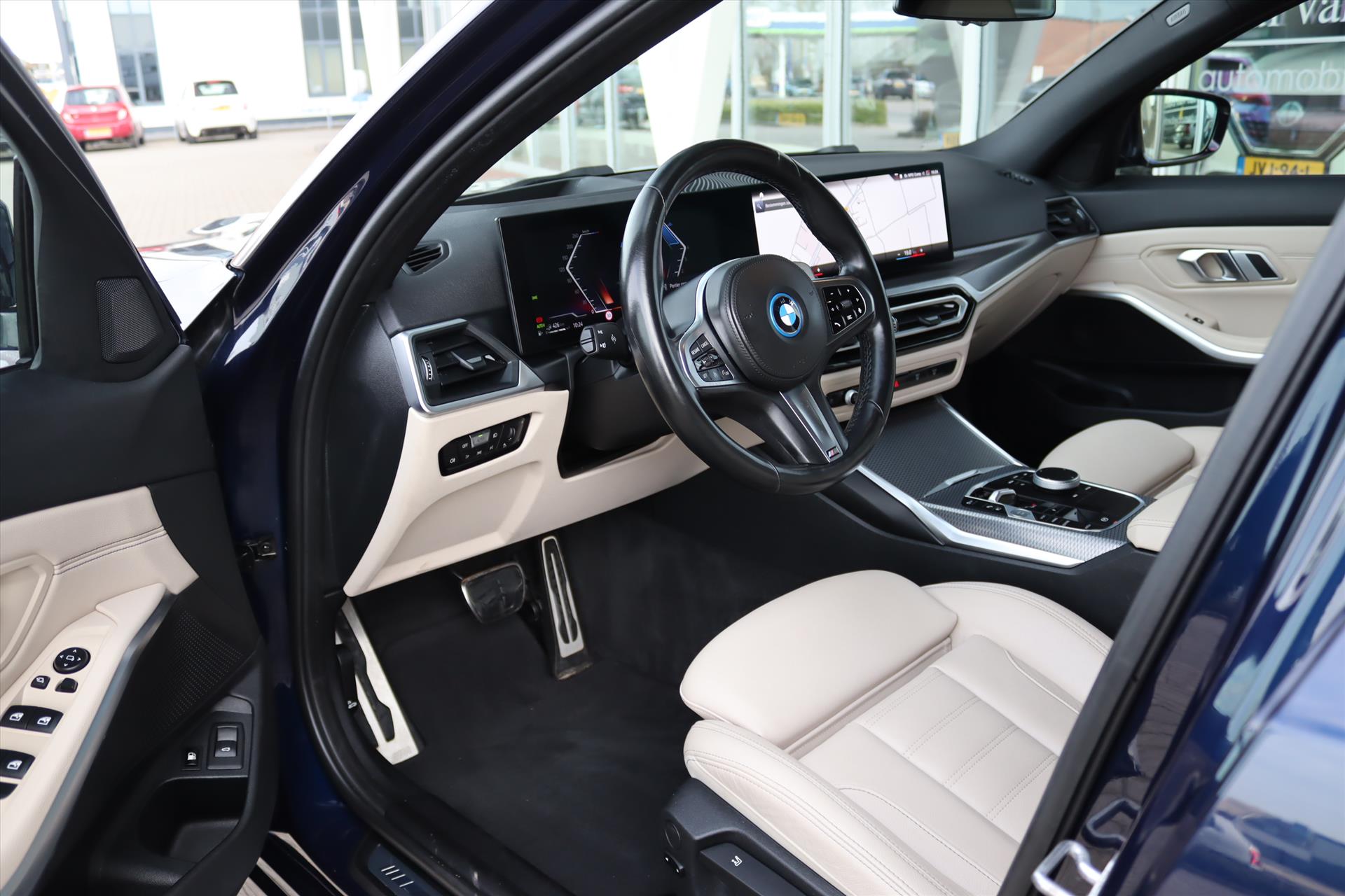 Foto van BMW 330e xDrive