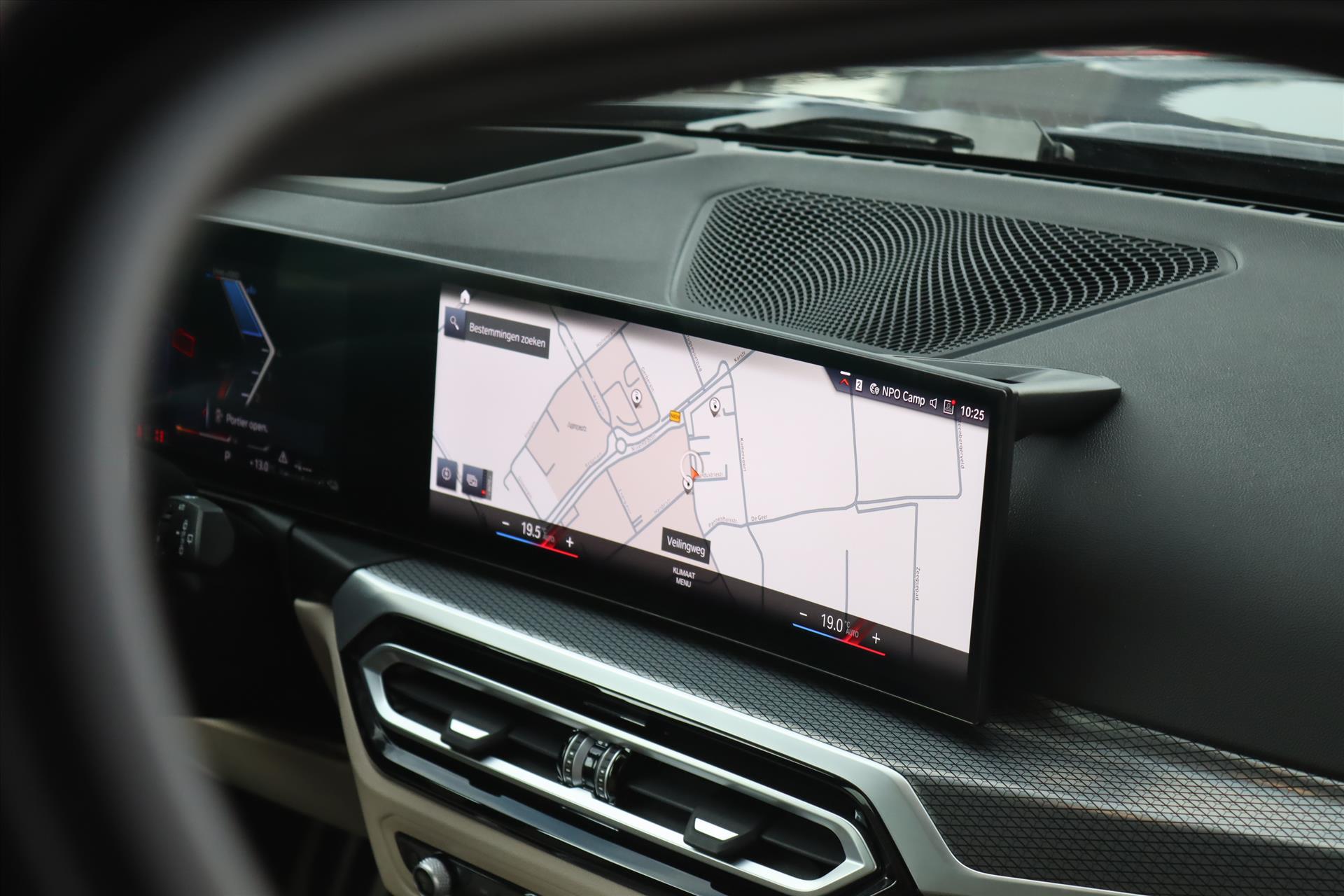Foto van BMW 330e xDrive