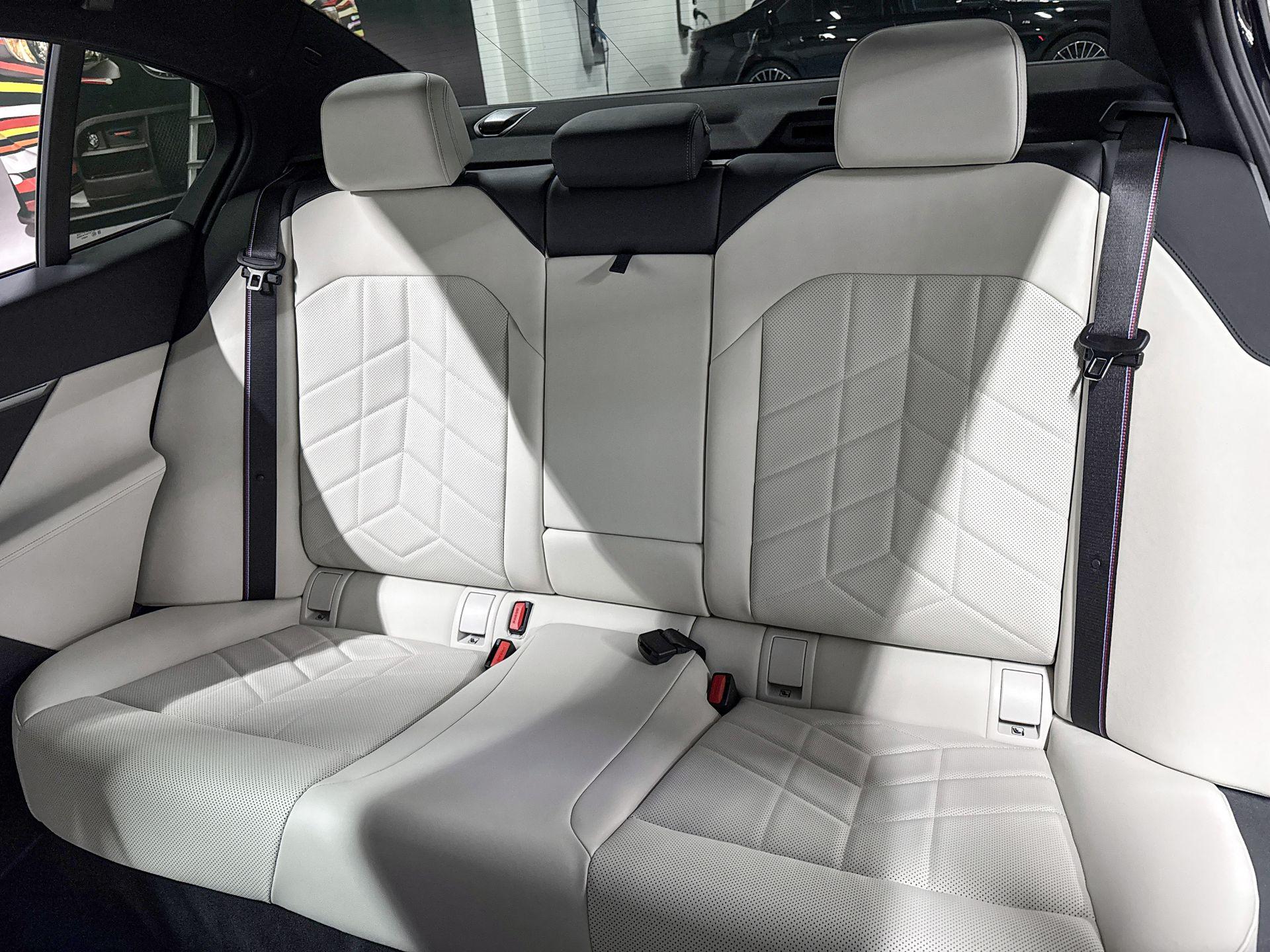Foto van BMW I5 Edrive40