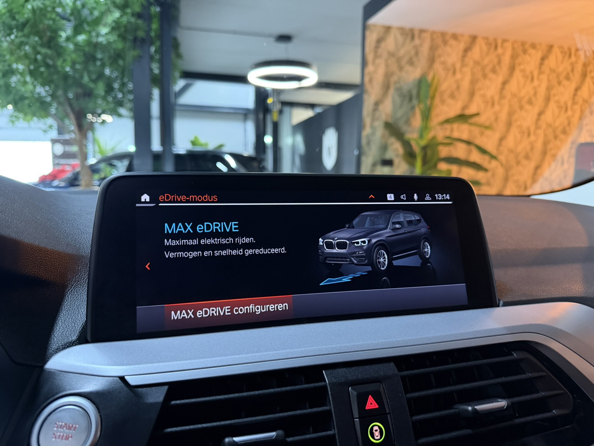 Foto van BMW X3 Xdrive30e
