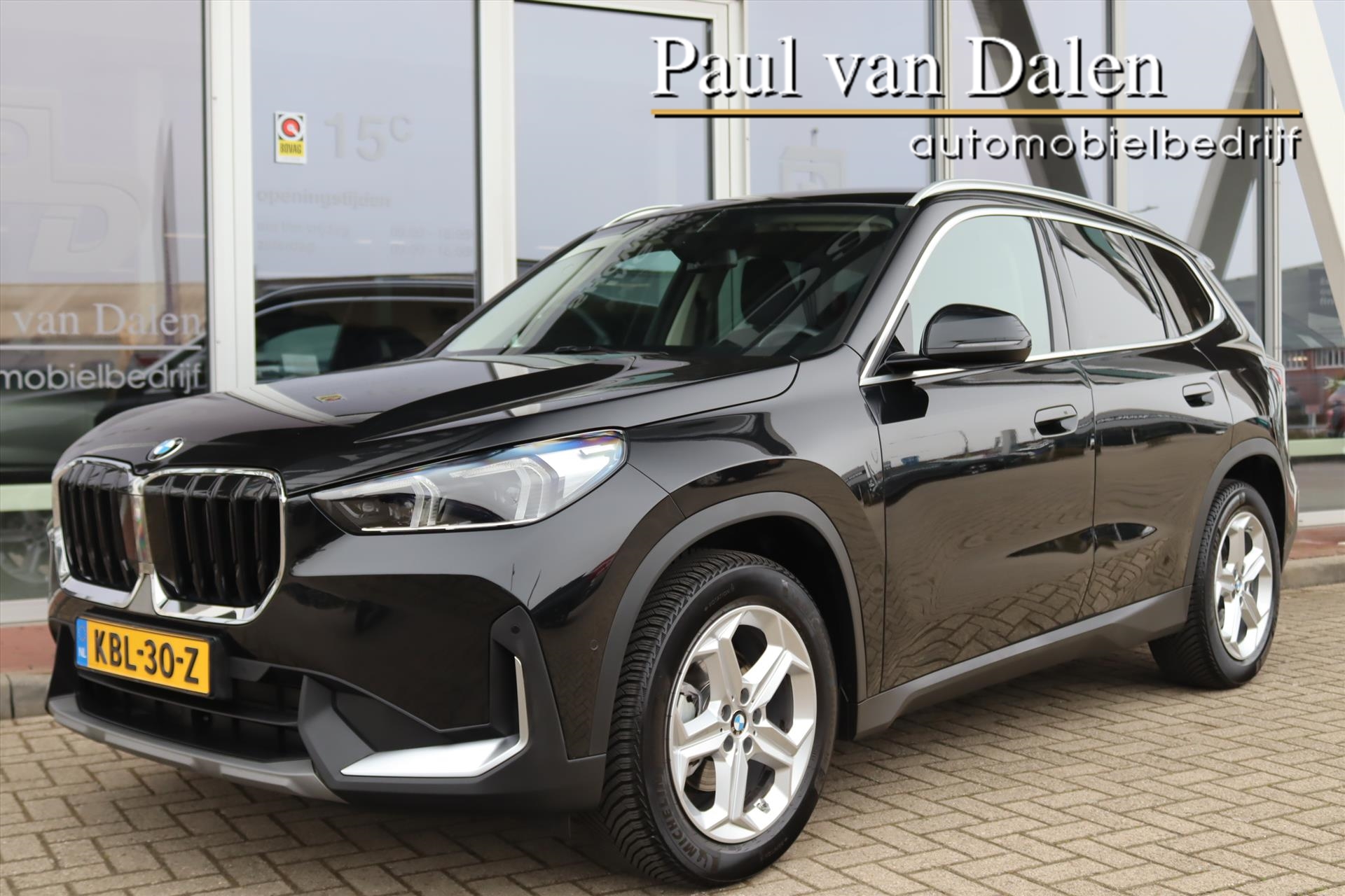 BMW X1 Sdrive18i 18i SDRIVE AUTOMAAT PREMIUM Navi | Camera | Keyless | Virtual Cockp. | Cruise | Led | 18 Inch Lm | 2023 - voorkant