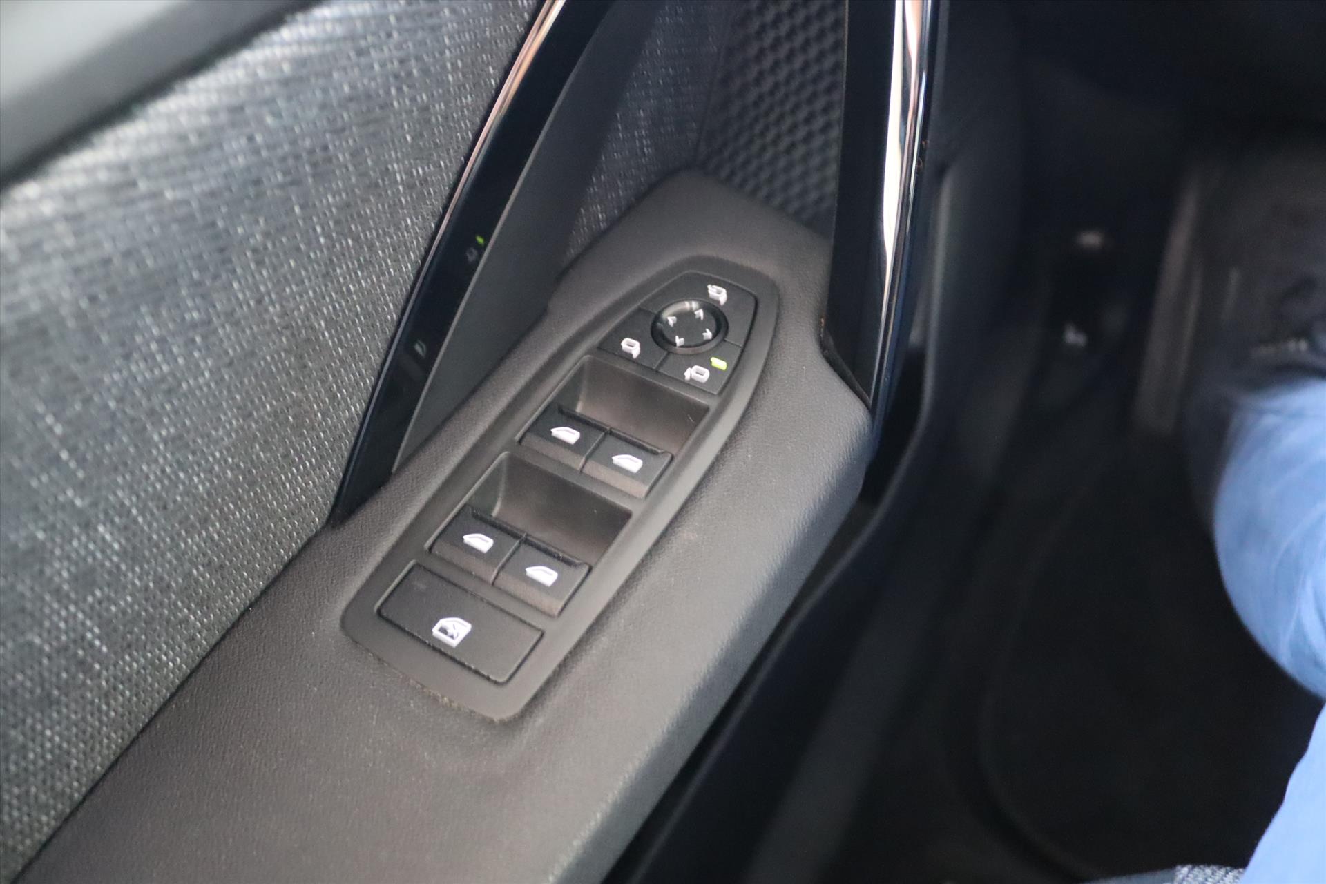 Foto van BMW X1 Sdrive18i