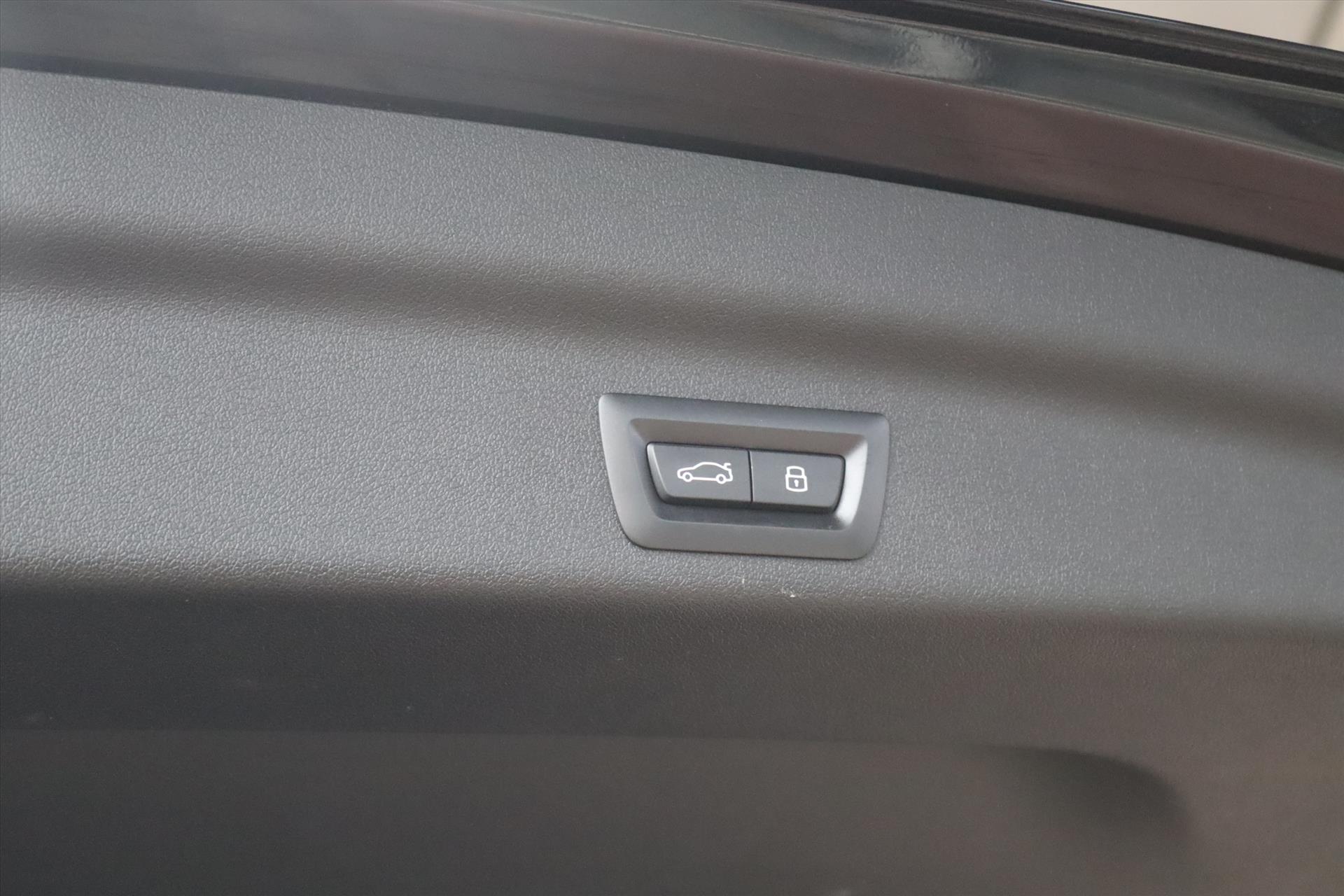 Foto van BMW X1 Sdrive18i
