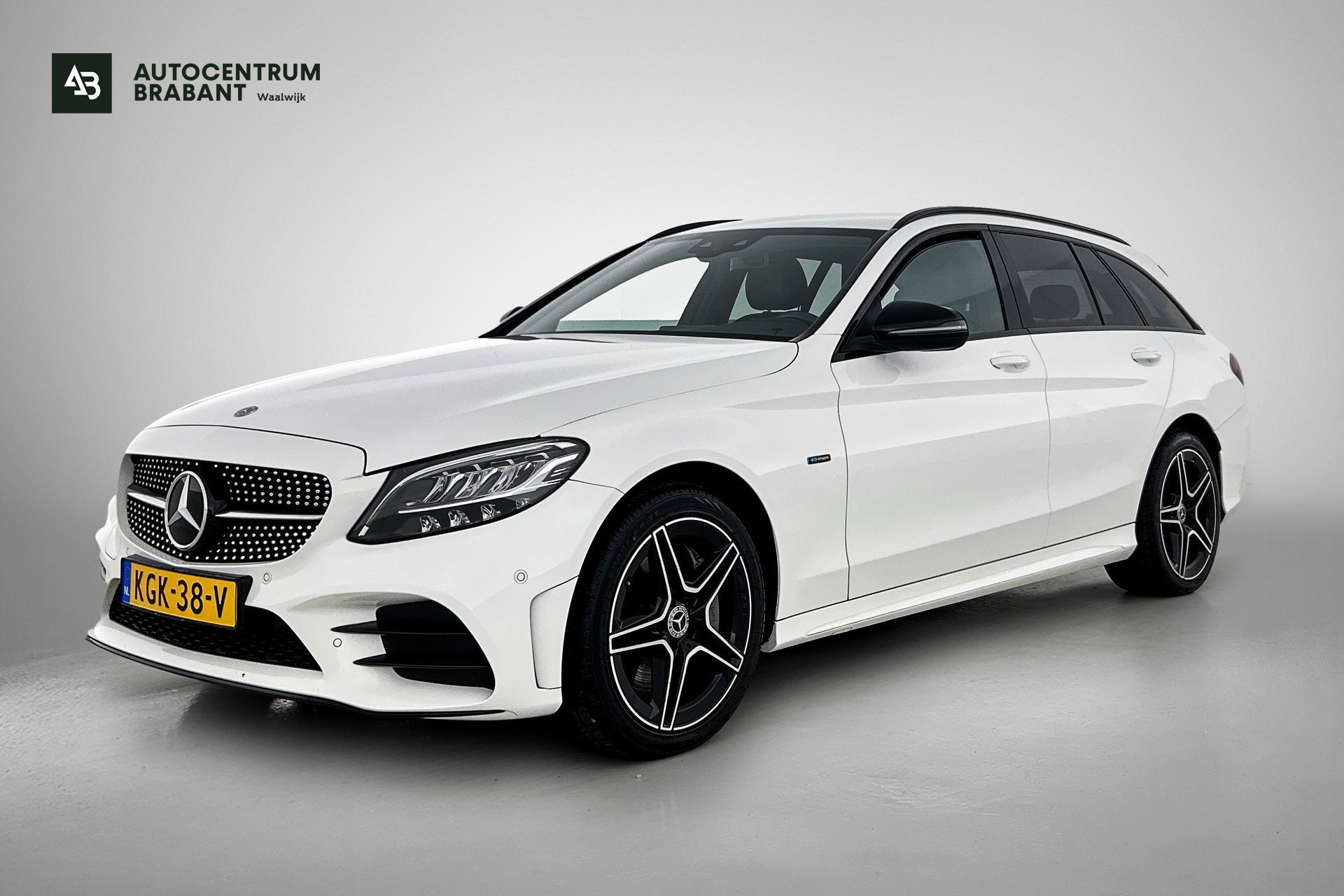 Mercedes-Benz C 300 E 300 e AMG Line(Dealer OnderH, Camera, Dodehoek, StoelV, Carplay, Parkeersensoren, Etc) 2020 - voorkant
