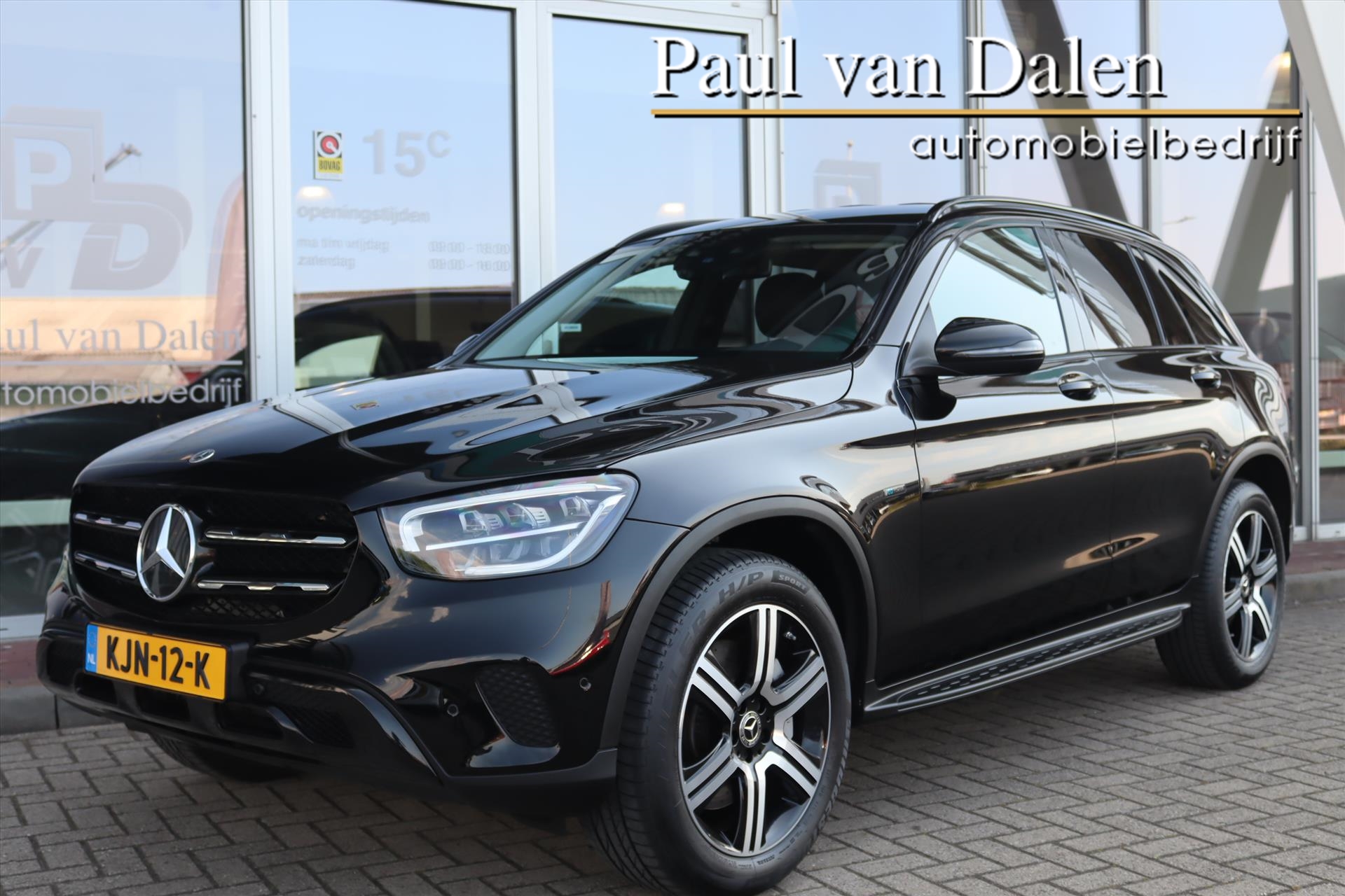 Mercedes-Benz GLC 300 E 4Matic GLC300e 320PK 4MATIC AUTOMAAT9 BLACK E.D. Navi | Led | Camera | Sfeerverl. | Stoelverw. | Cruise | 2020 - voorkant