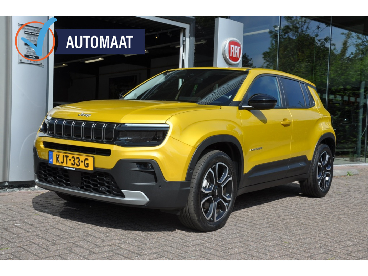Jeep Avenger 1.2 e-Hybr Summit Great car, small price 2025 - voorkant
