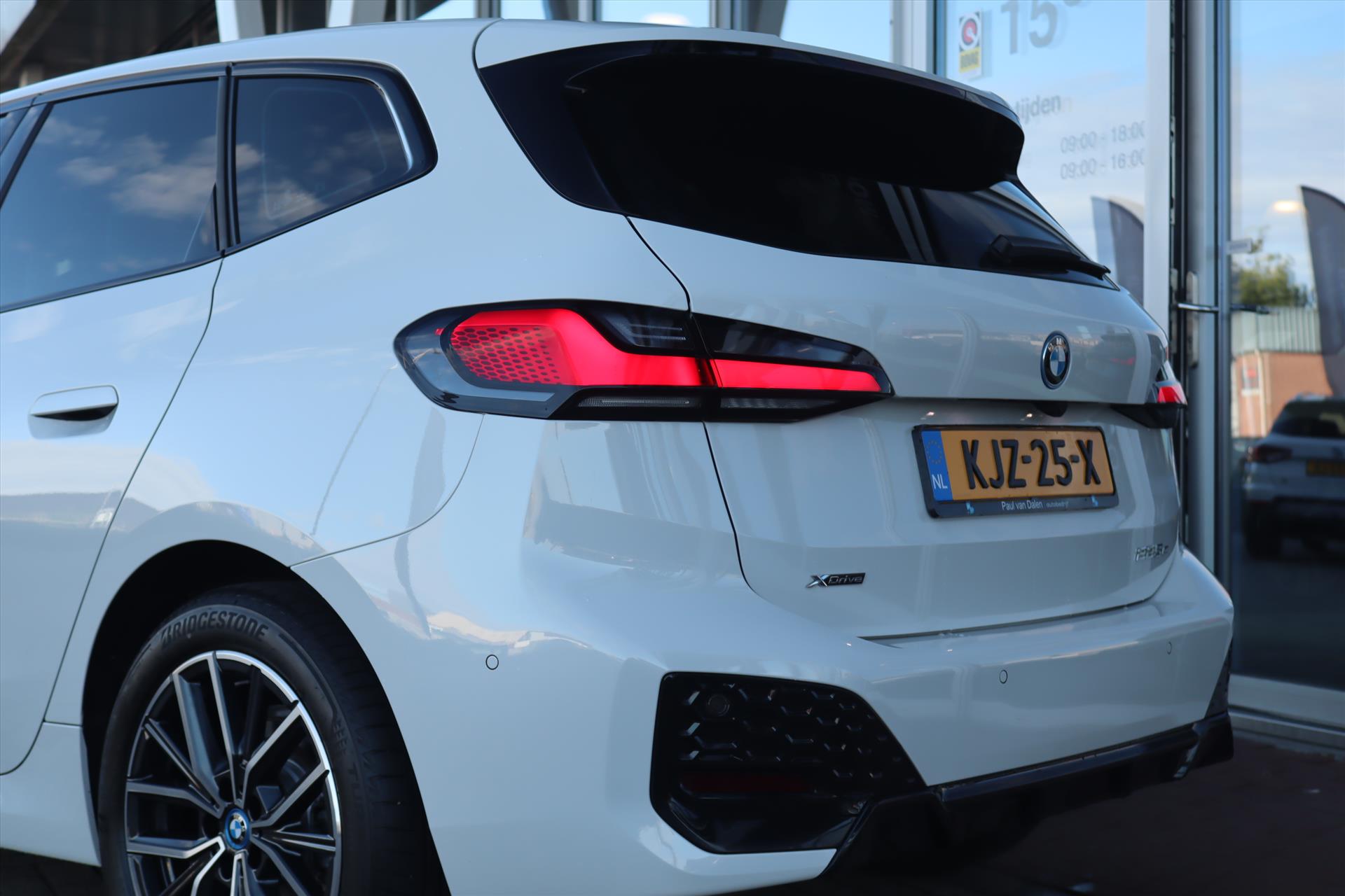 Foto van BMW 225e xDrive Active Tourer