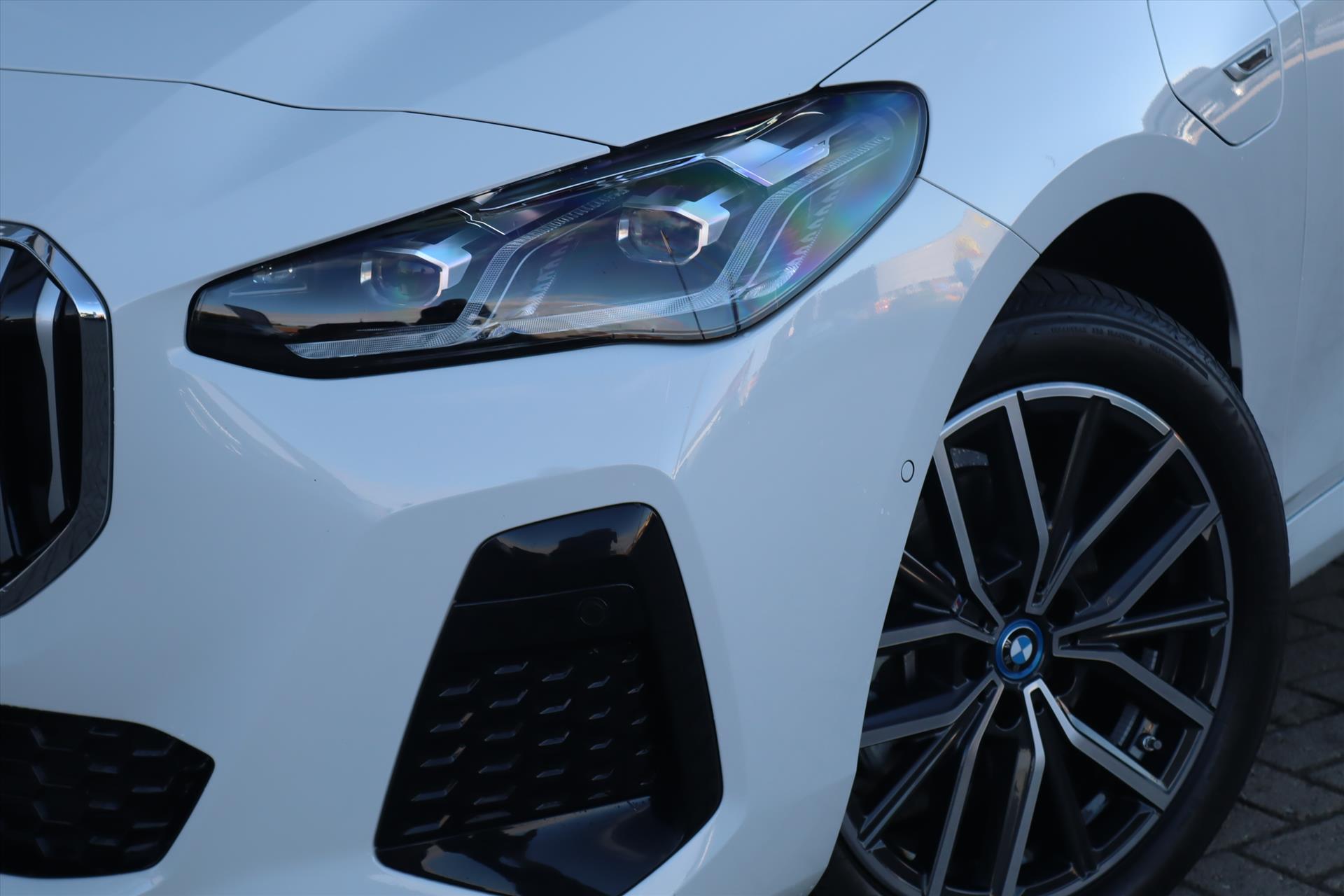 Foto van BMW 225e xDrive Active Tourer