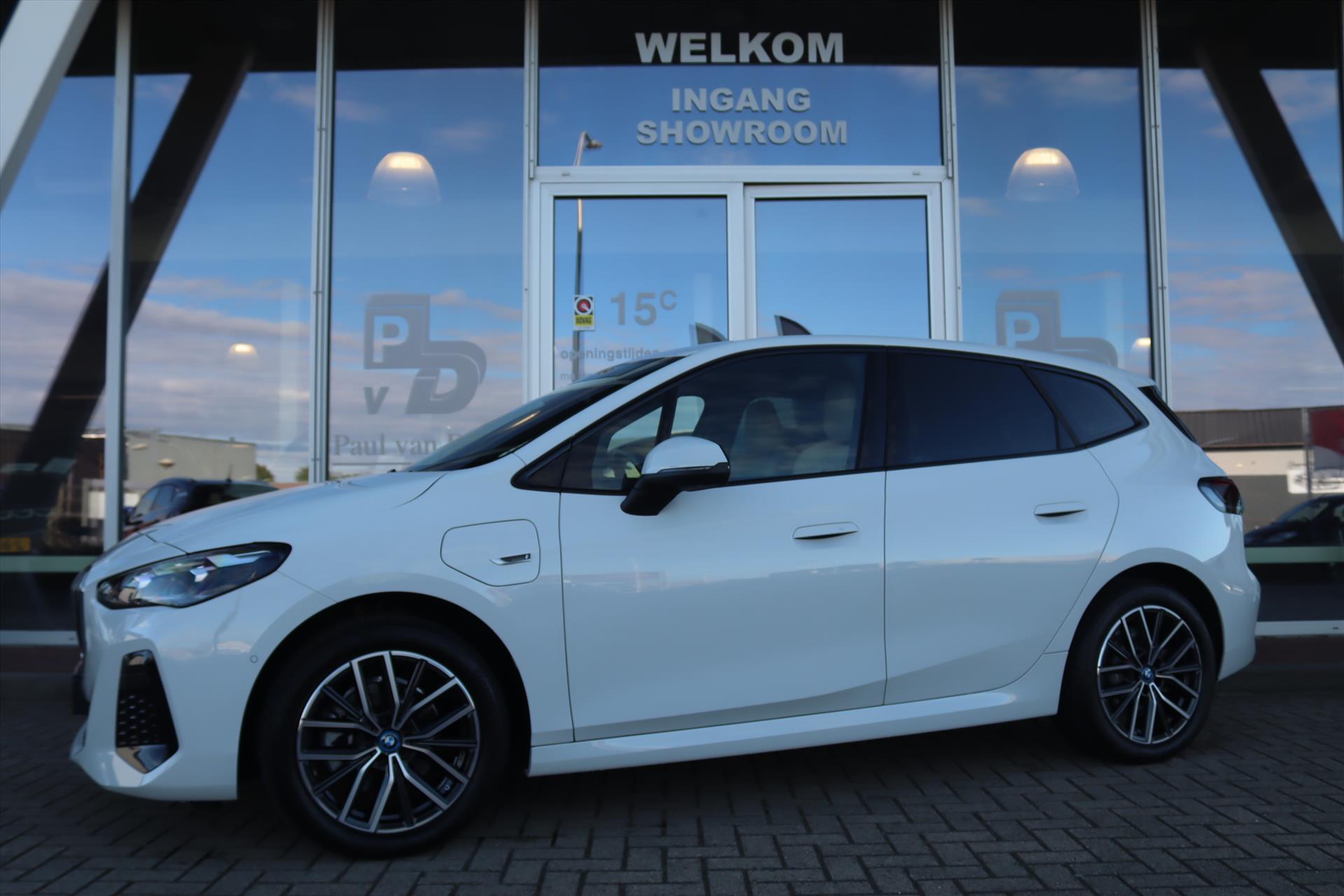 Foto van BMW 225e xDrive Active Tourer