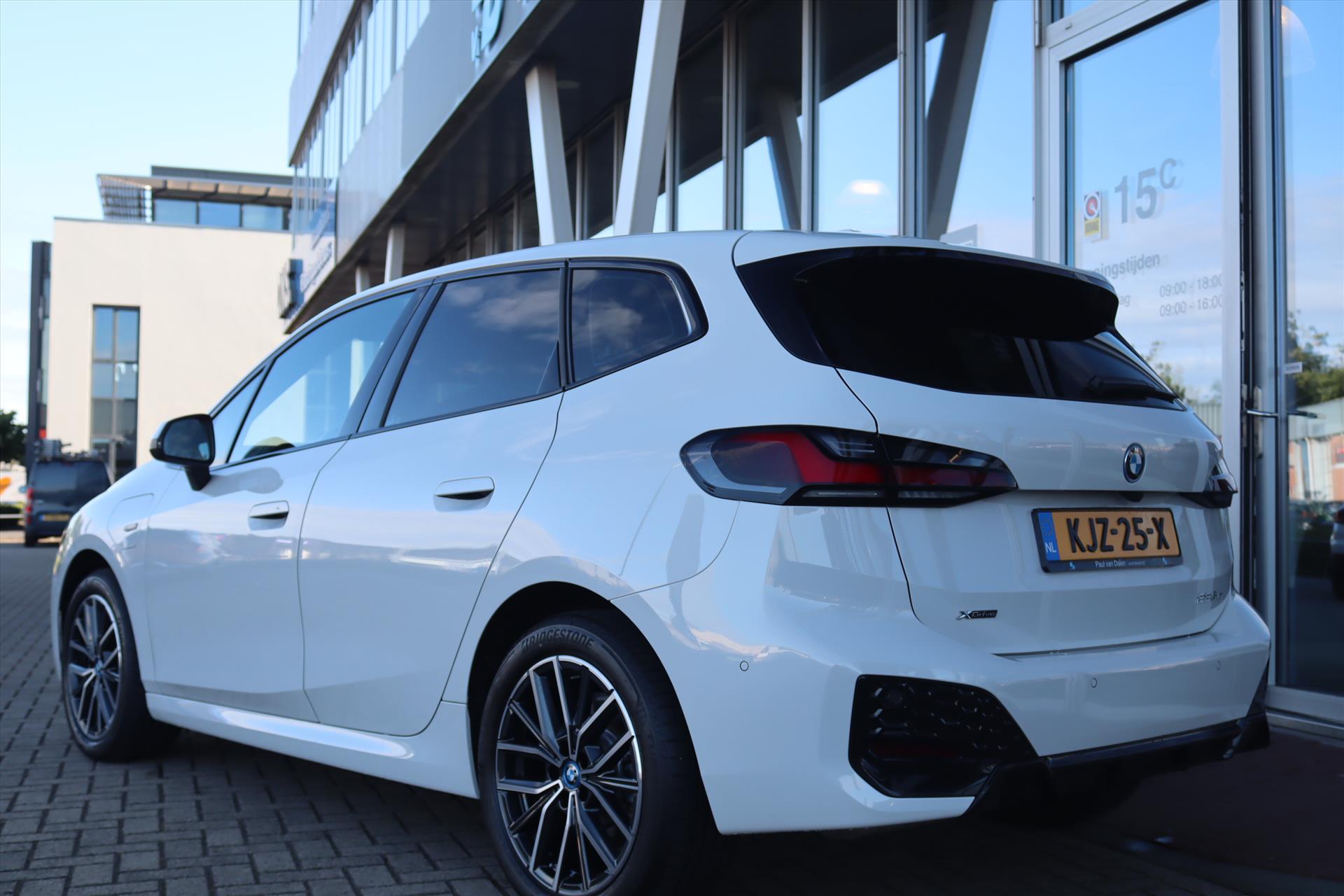 Foto van BMW 225e xDrive Active Tourer