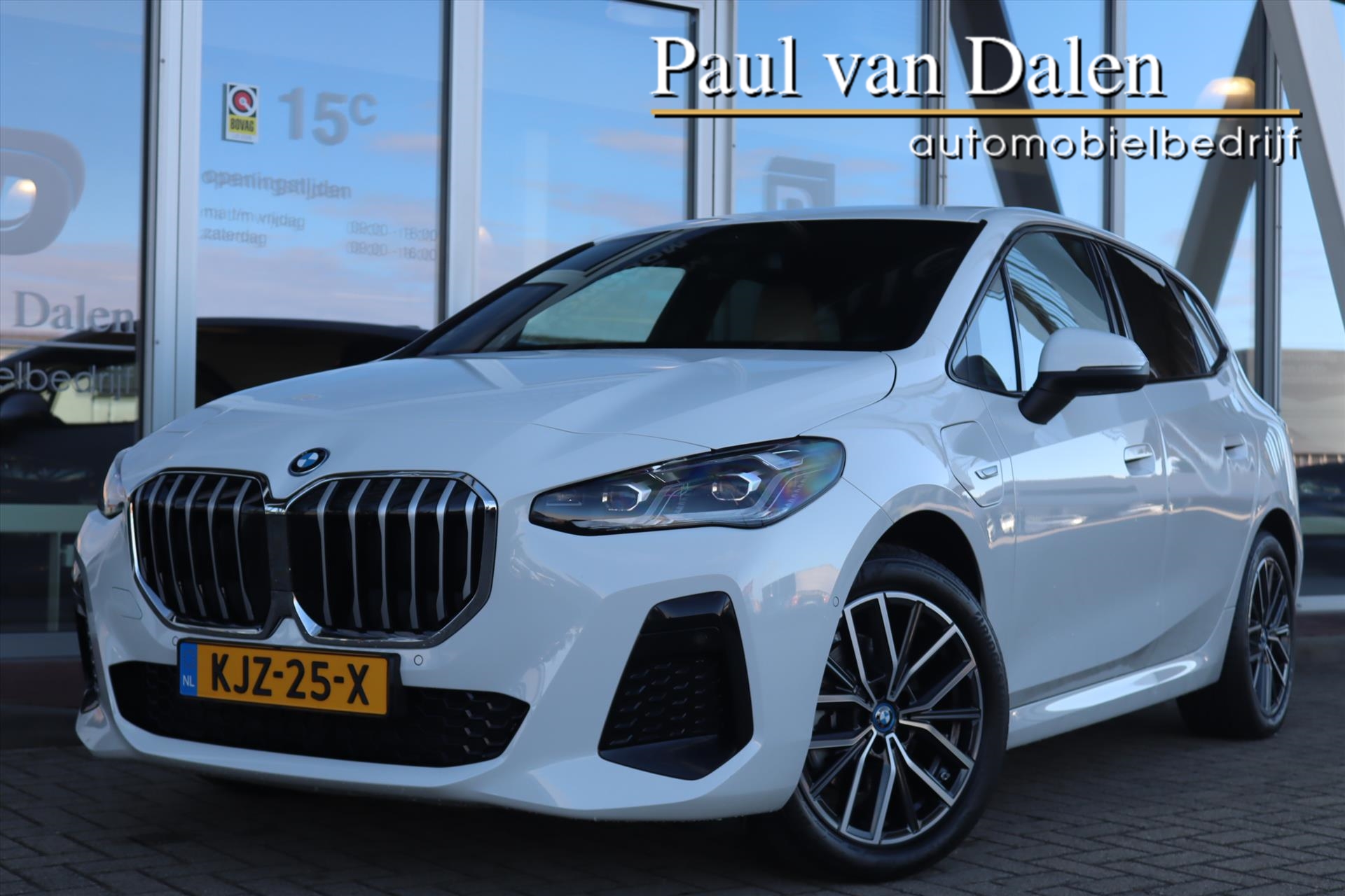 Foto van BMW 225e xDrive Active Tourer