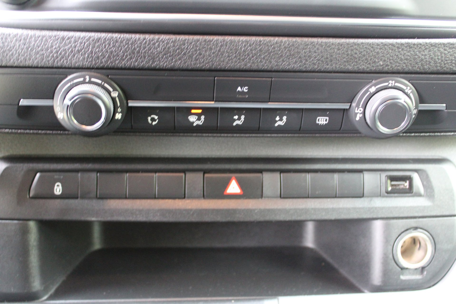 Foto van Opel Vivaro