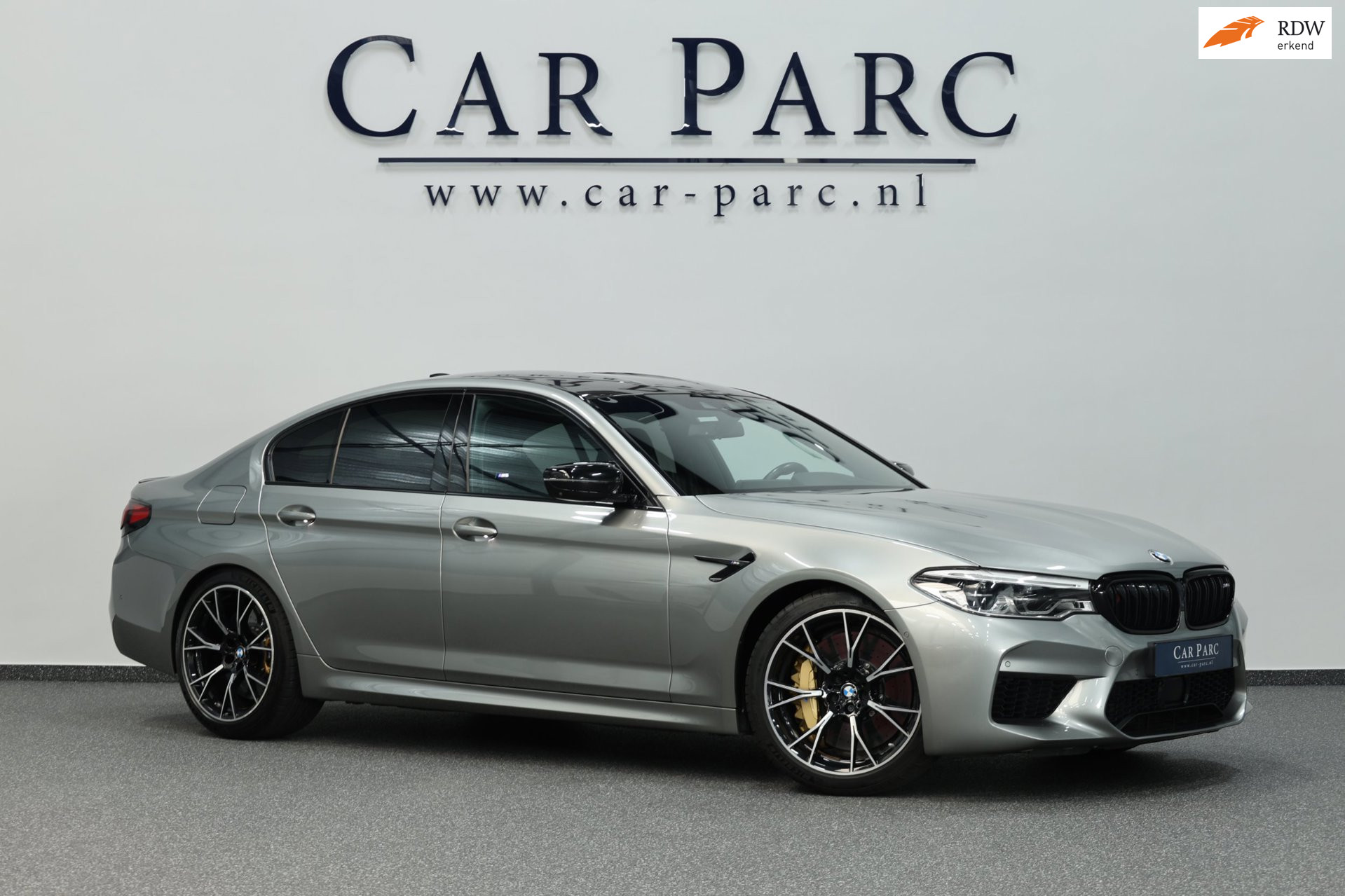 BMW 5-serie M5 Competition 625+PK KERAMISCH/VIRTUAL/SFEER/SOFT/CARBON/LEER+S.VERWARMING+MEMORY/LMV/360/ACC/ECC/12 MND GARANTIE! 2019 - voorkant