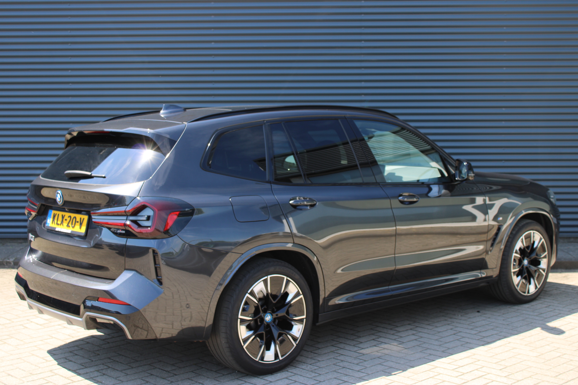 Foto van BMW Ix3