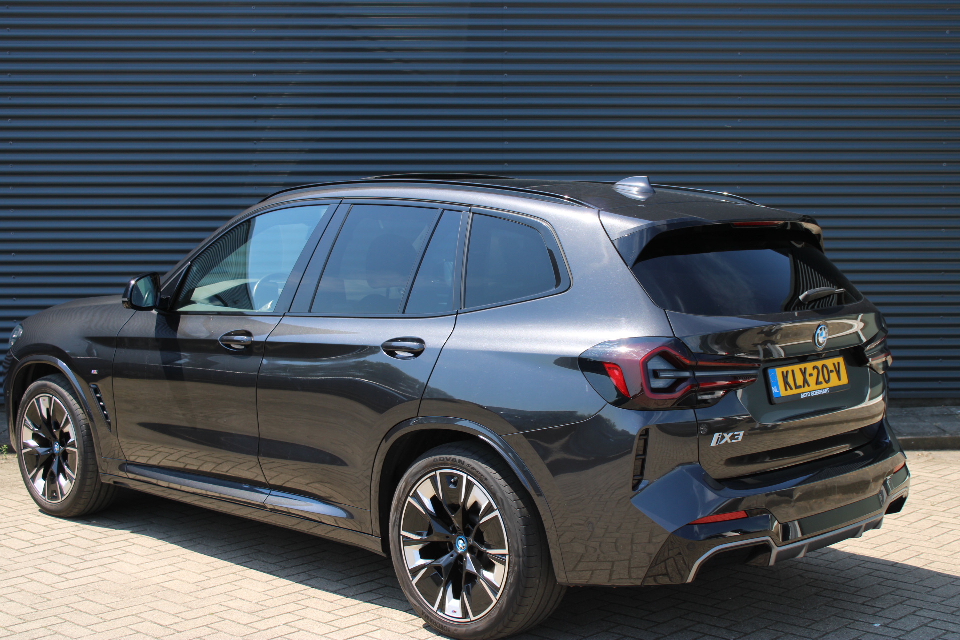 Foto van BMW Ix3