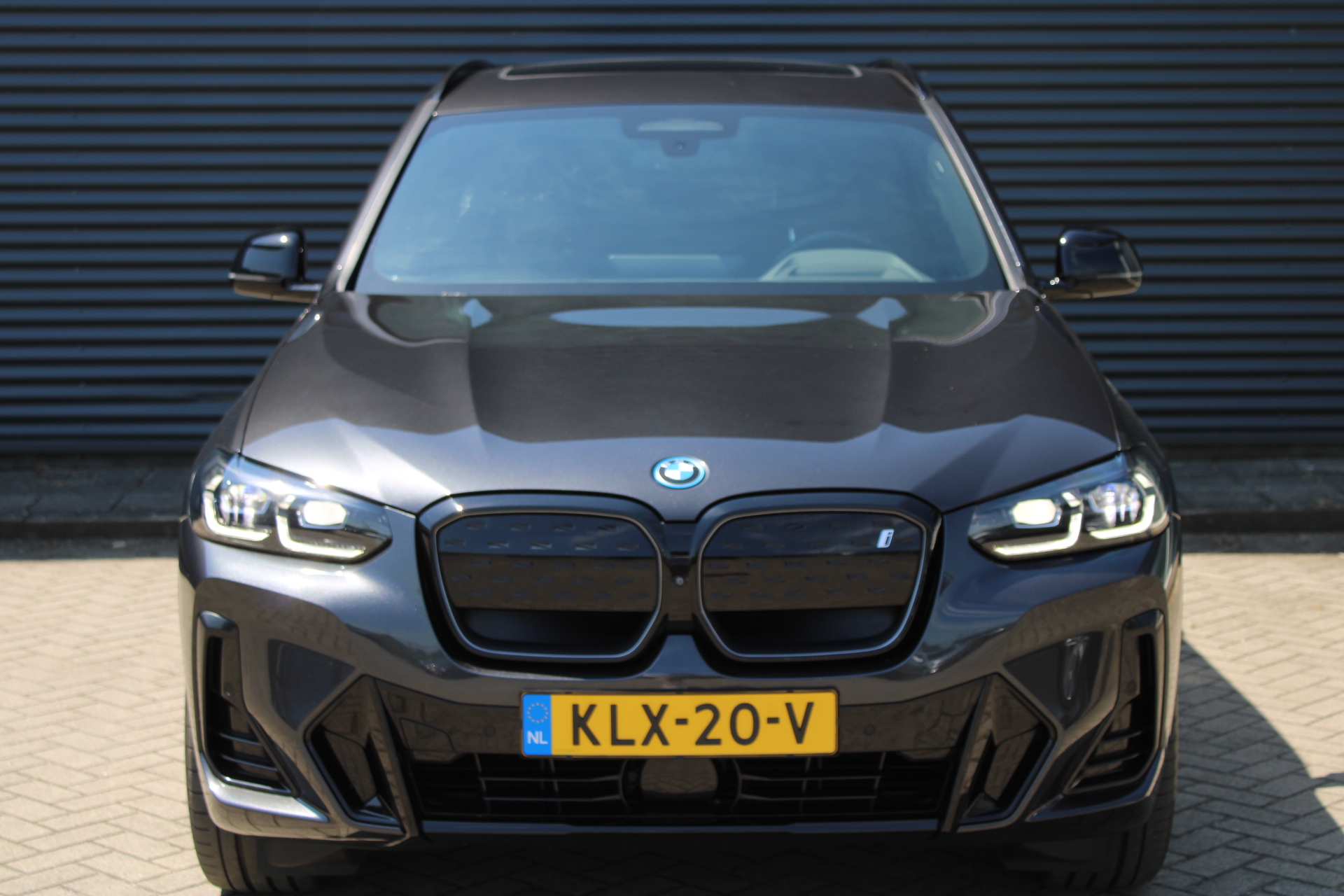 Foto van BMW Ix3