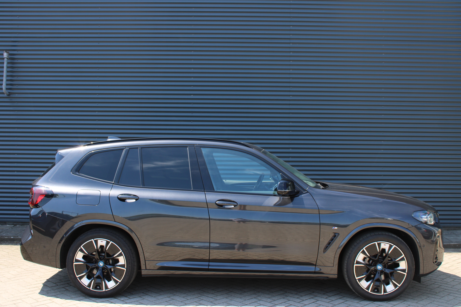 Foto van BMW Ix3