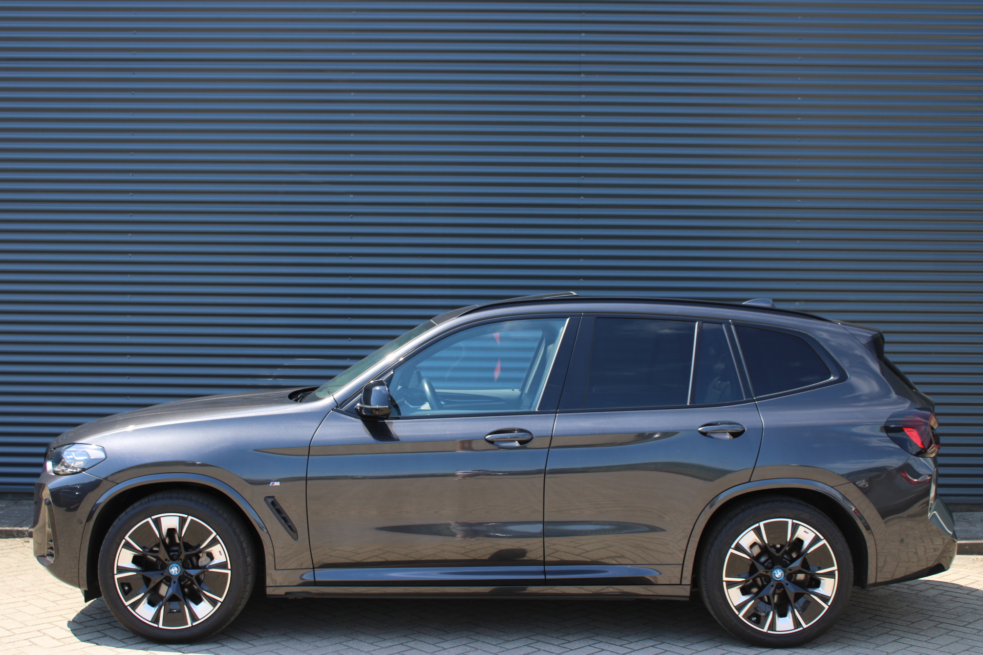 Foto van BMW Ix3