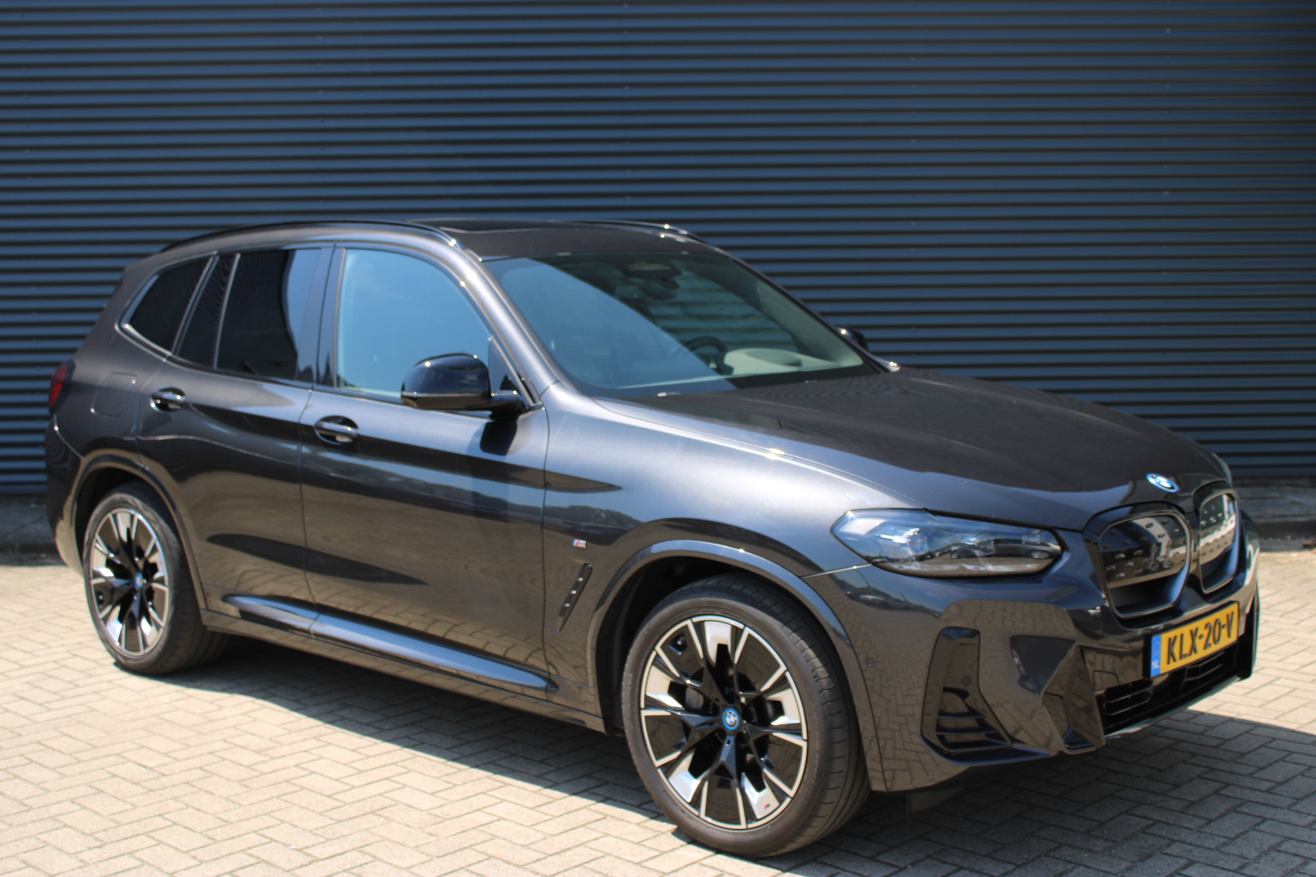 Foto van BMW Ix3