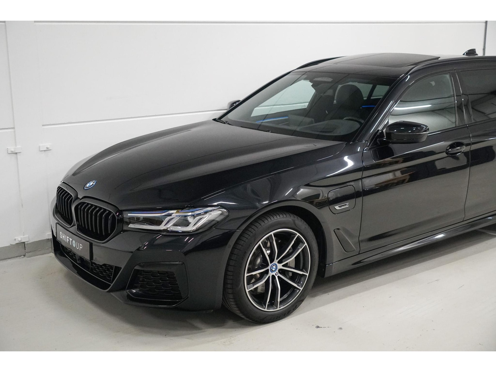 Foto van BMW 530e