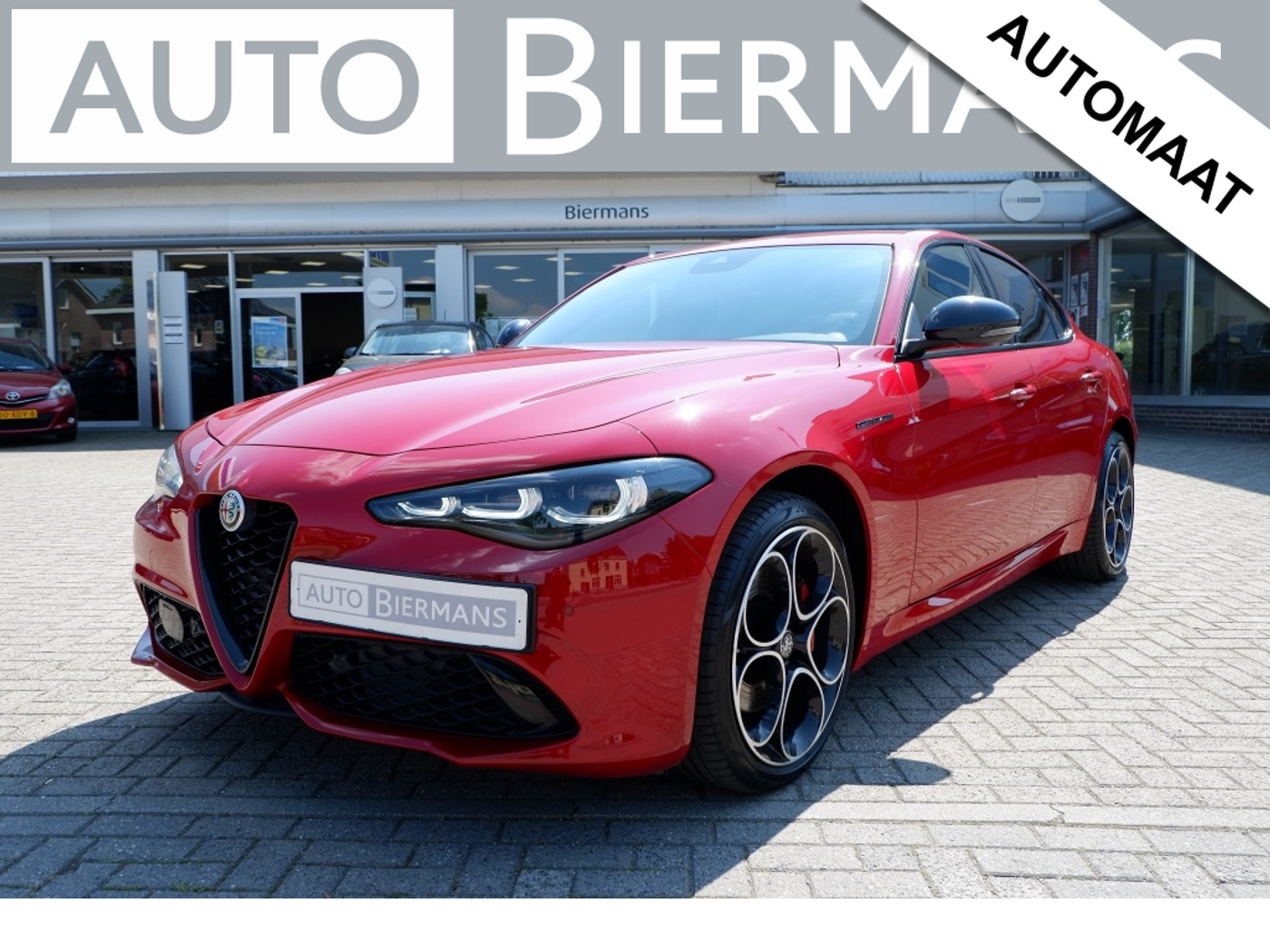 Alfa Romeo Giulia 2.0 Turbo 280 PK Competizione Q4 AWD / INCL 12mnd BOVAG 2023 - voorkant