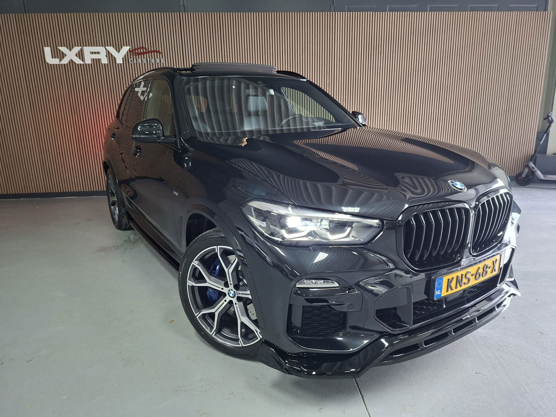 Foto van BMW X5 Xdrive45e