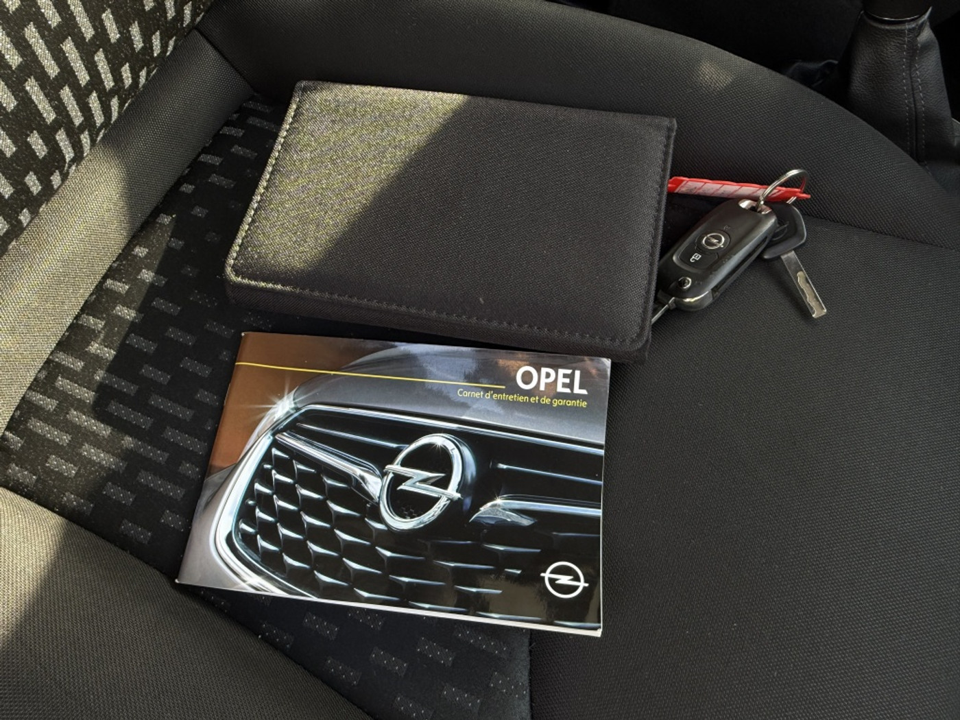 Foto van Opel Karl Rocks