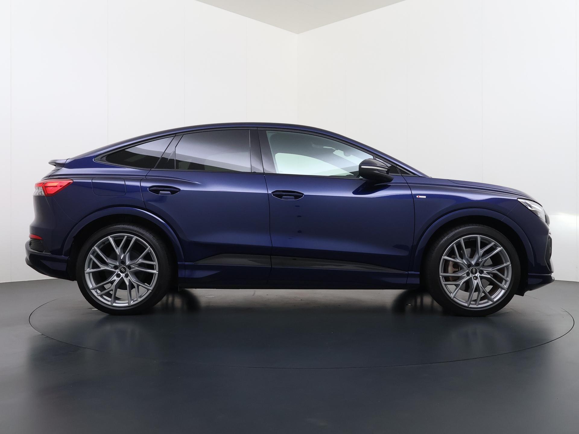 Foto van Audi Q4 Sportback E-tron