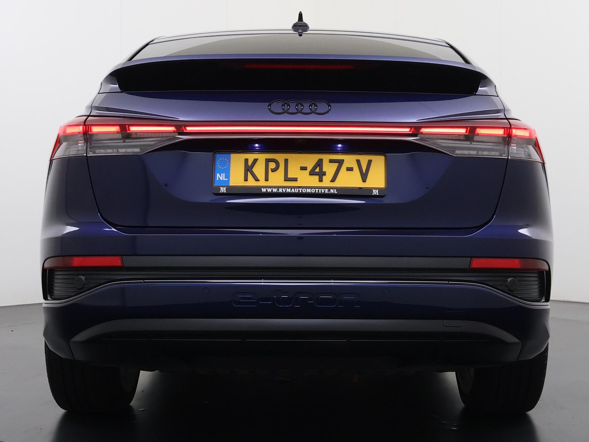 Foto van Audi Q4 Sportback E-tron