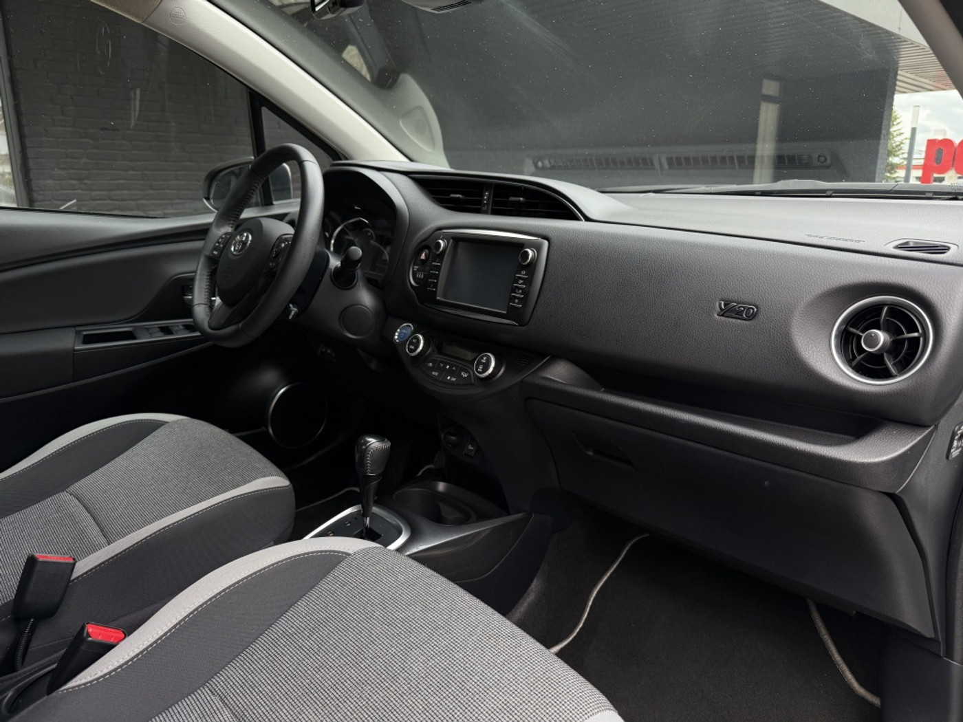 Foto van Toyota Toyota Yaris Hybrid