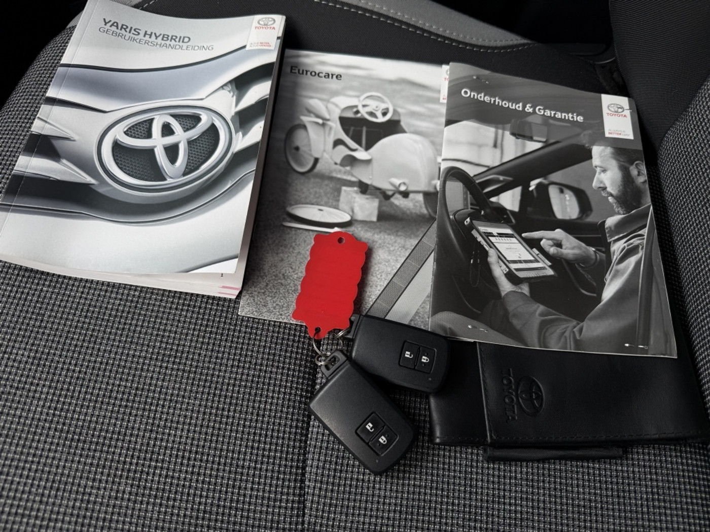 Foto van Toyota Toyota Yaris Hybrid